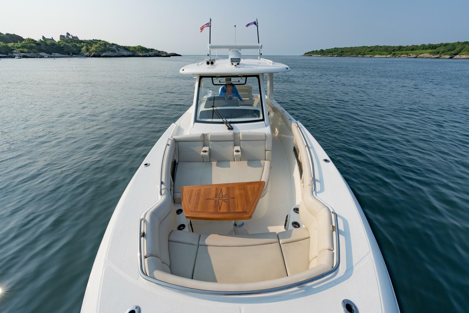 2019 Boston Whaler 350 EX Realm — photo 3