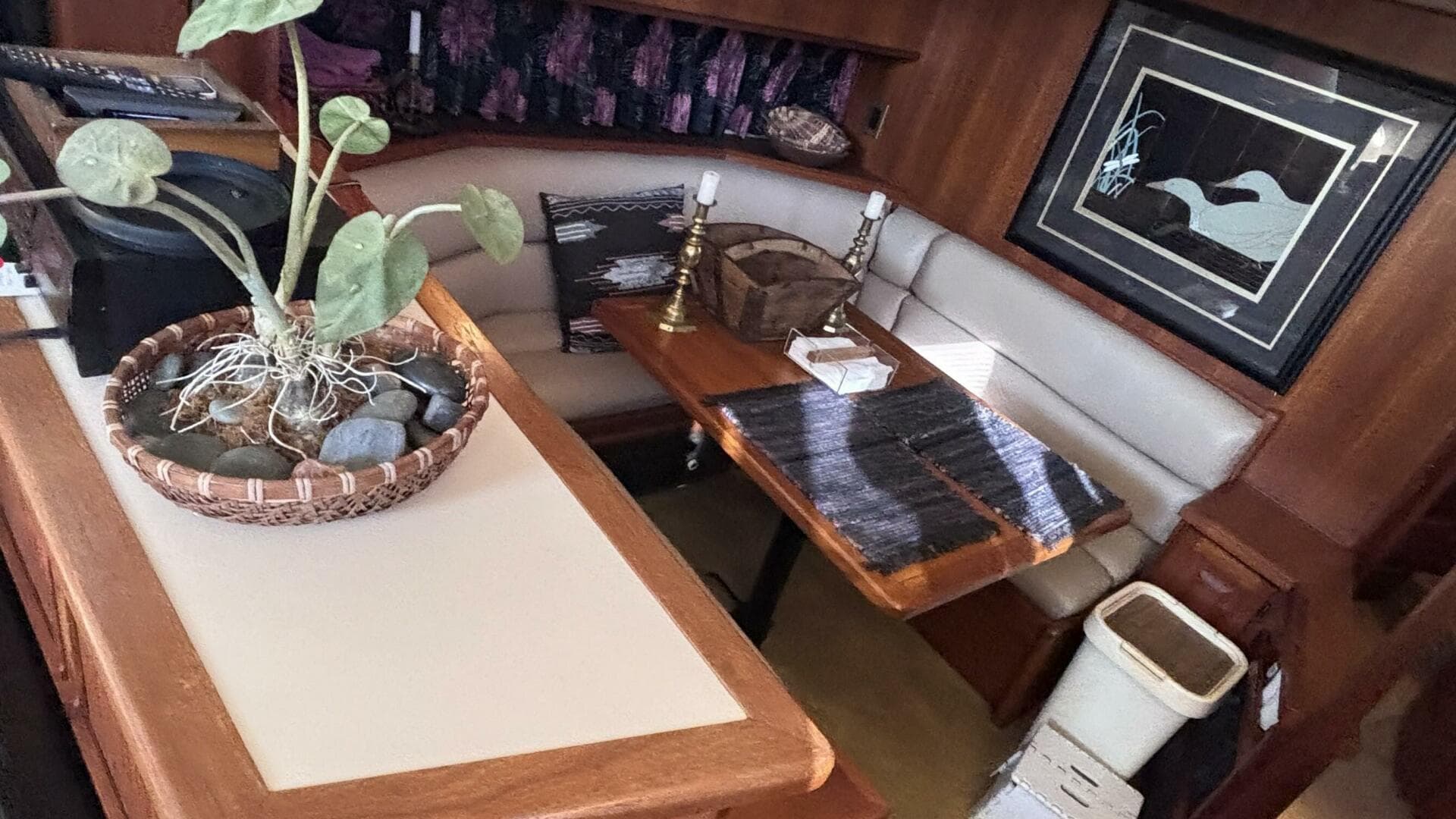 1988 Viking Motor Yacht — photo 19