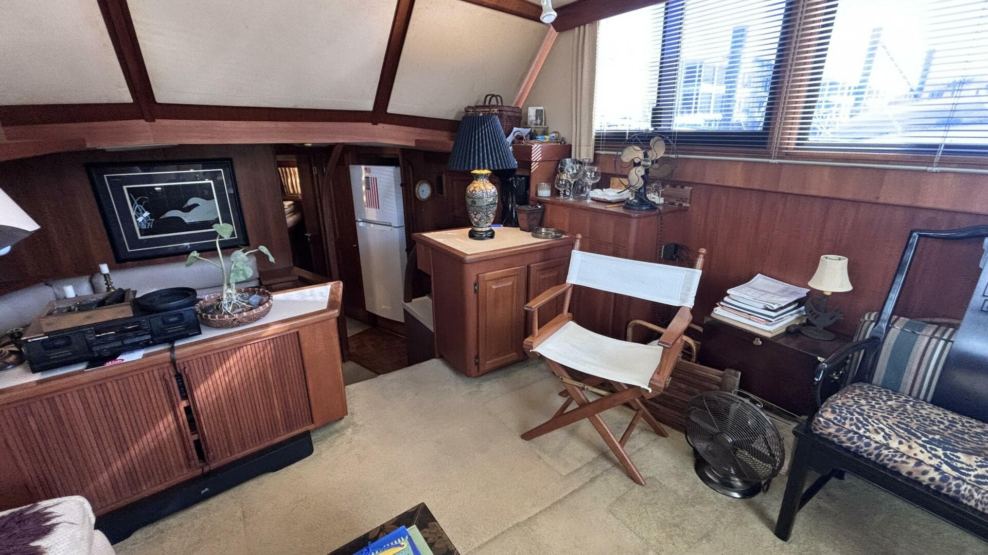 1988 Viking Motor Yacht — photo 17