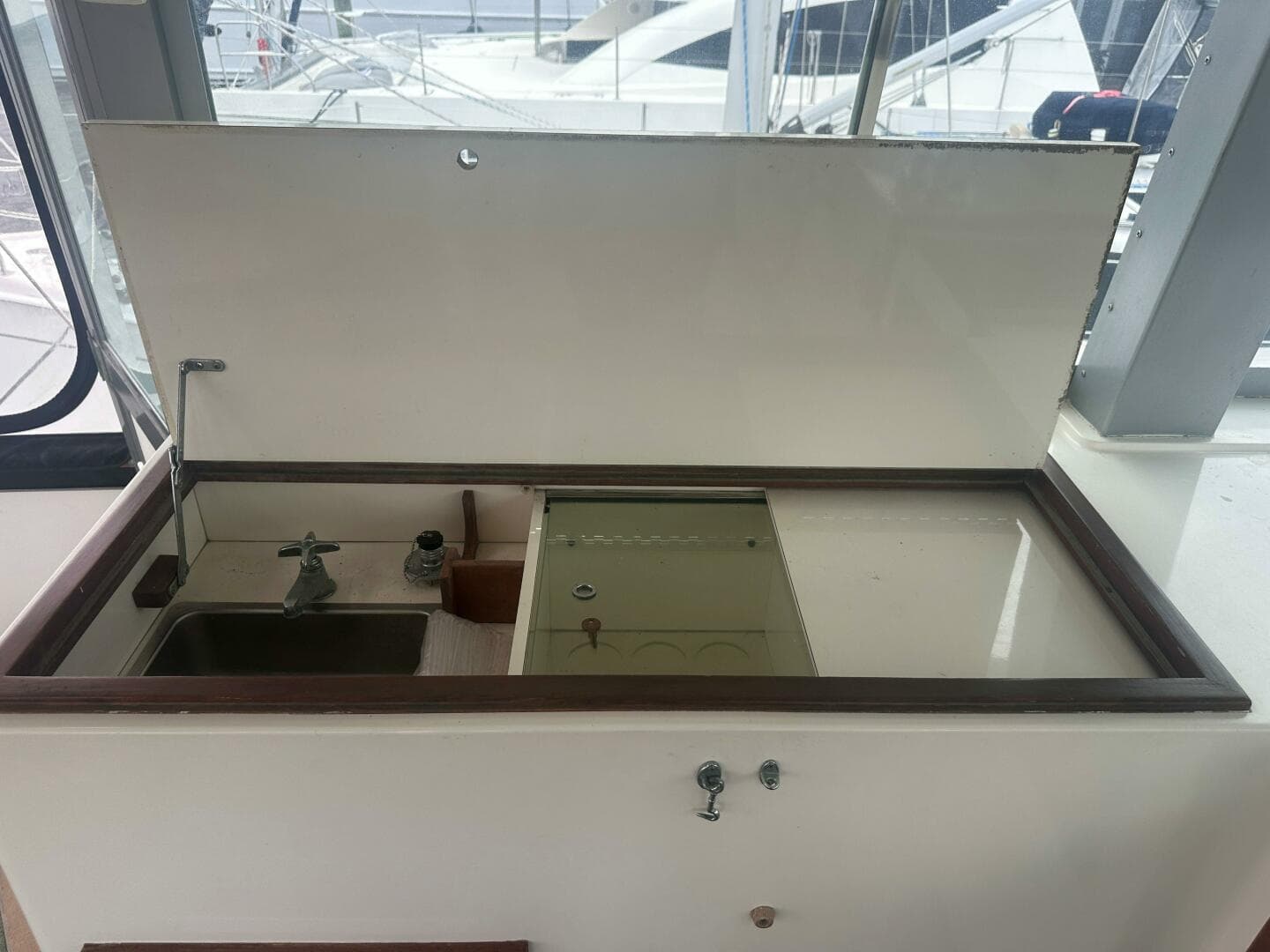 1987 Bertram — photo 11