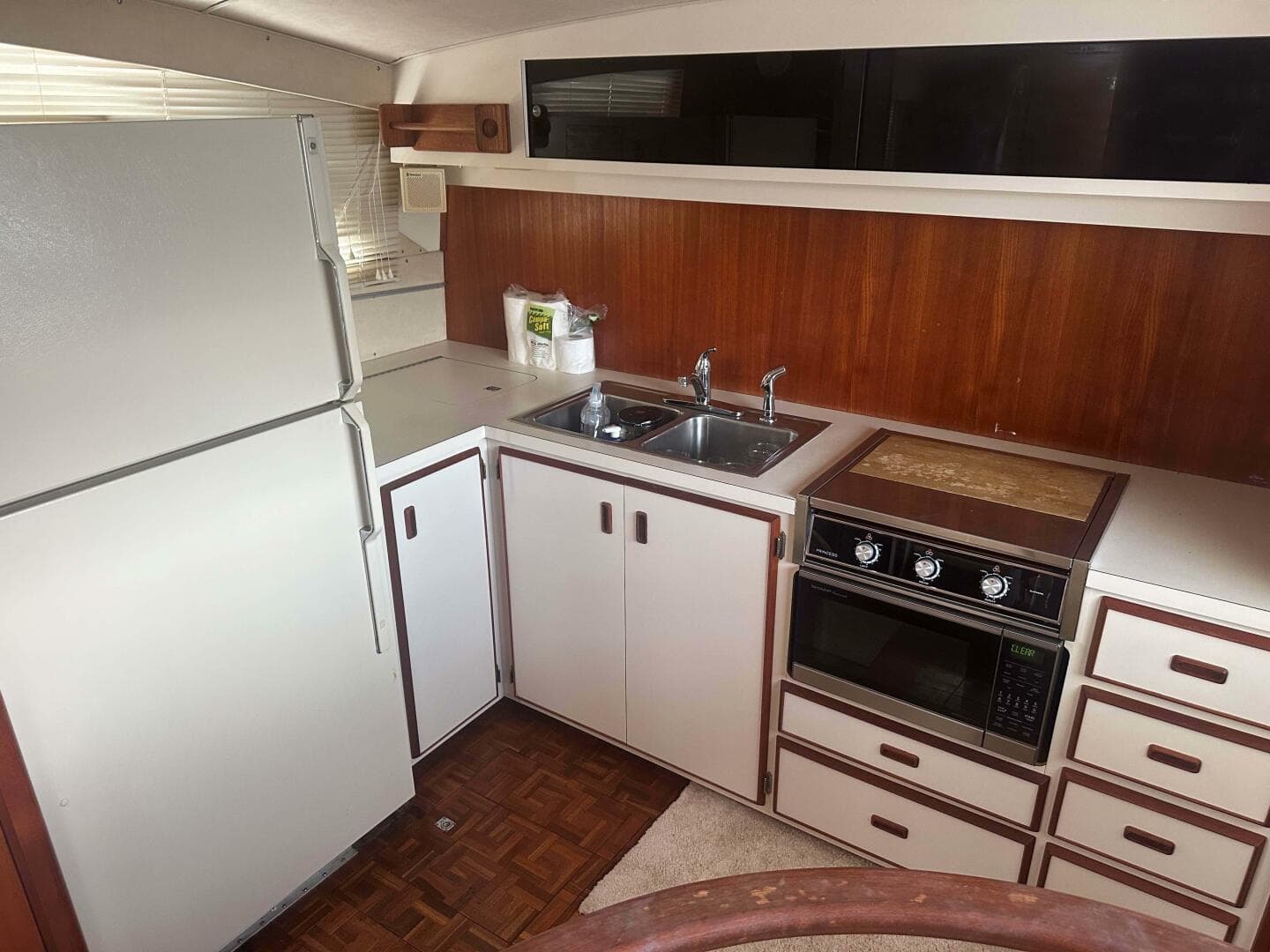 1987 Bertram — photo 23