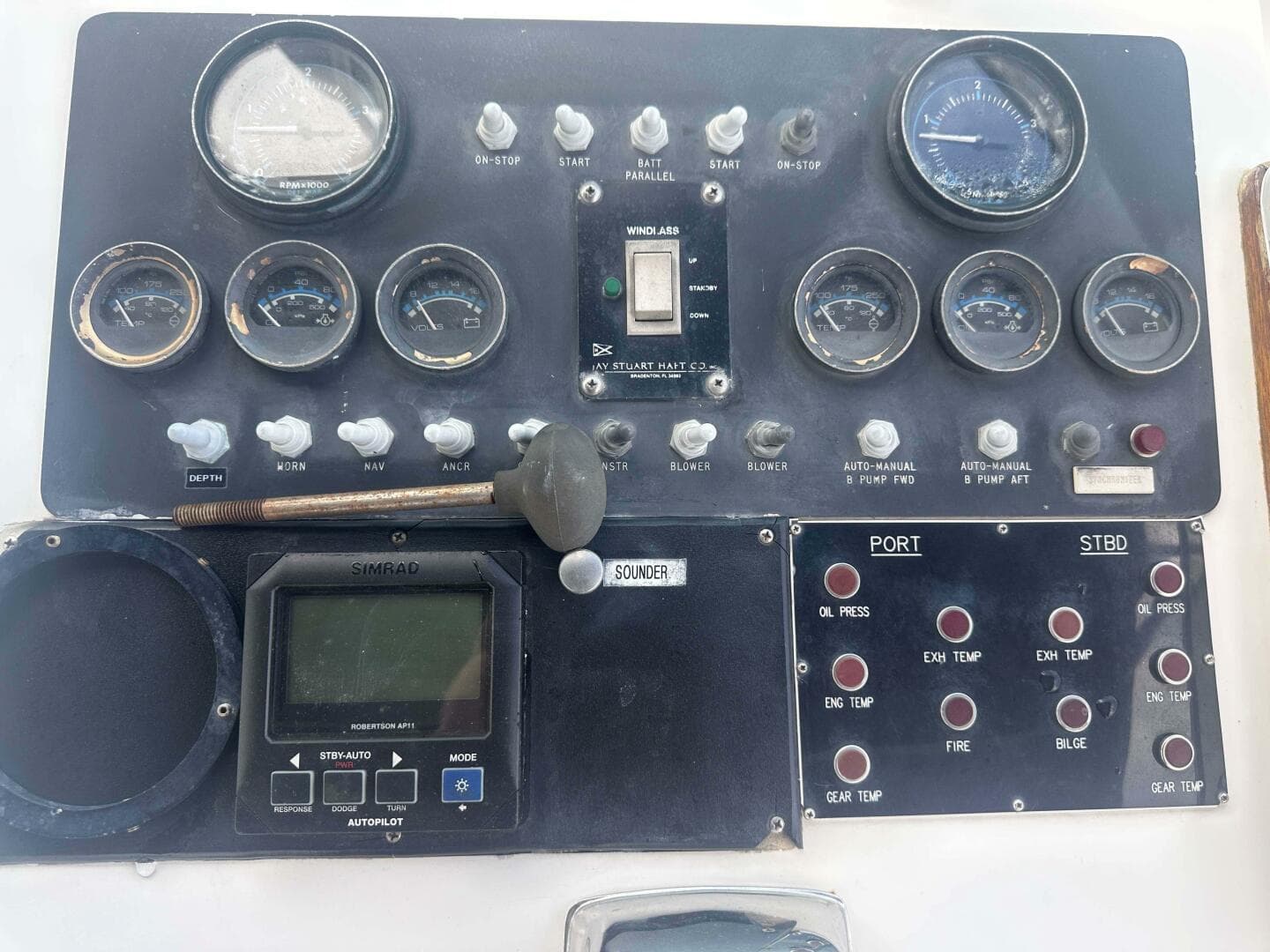 1987 Bertram — photo 16