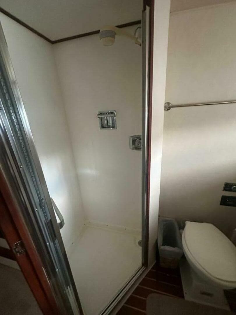 1987 Bertram — photo 36