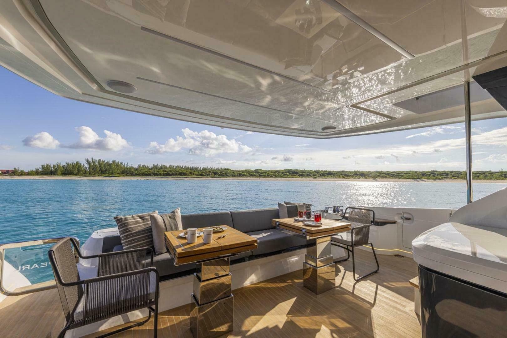 2023 Pearl 72 — photo 29