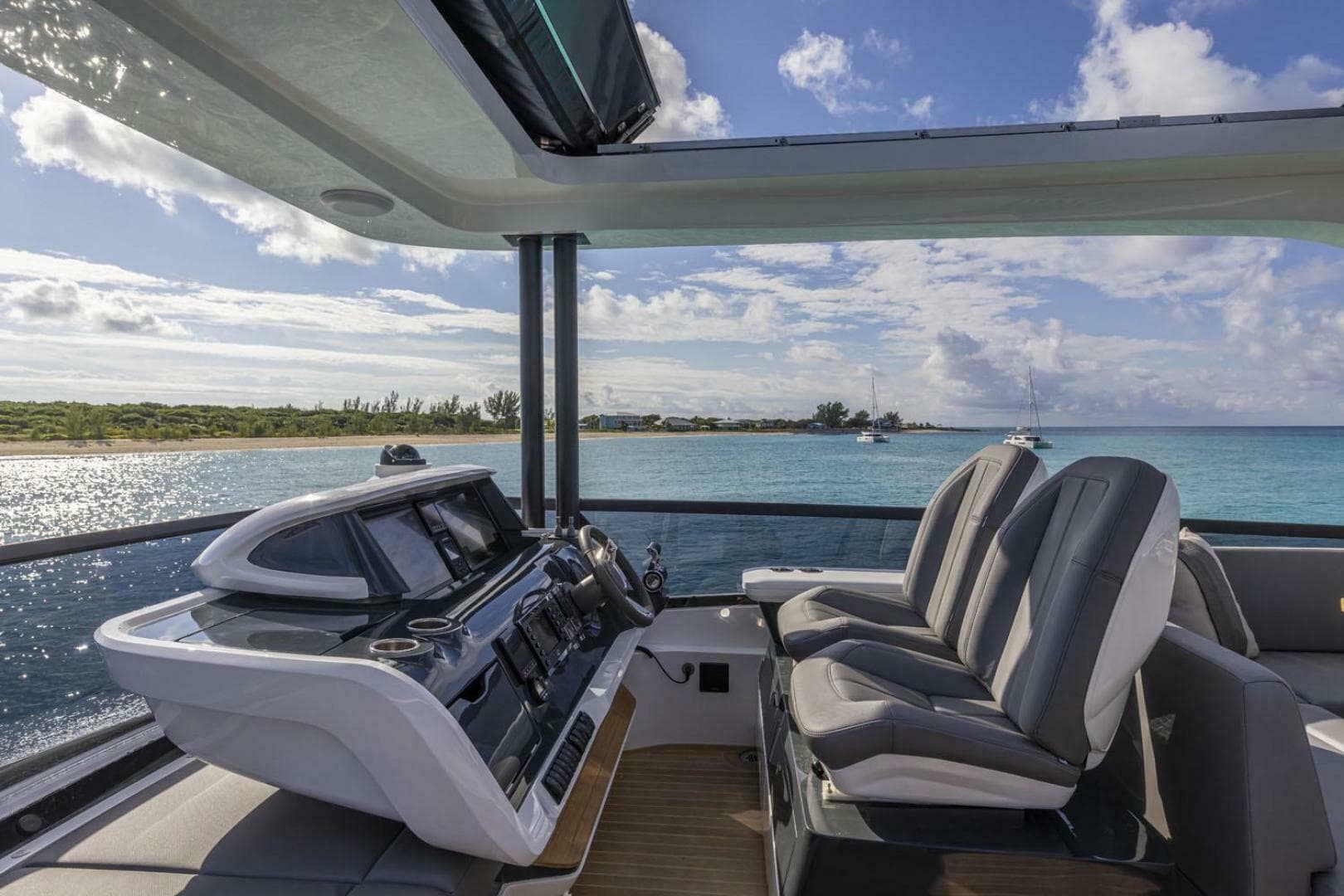 2023 Pearl 72 — photo 34