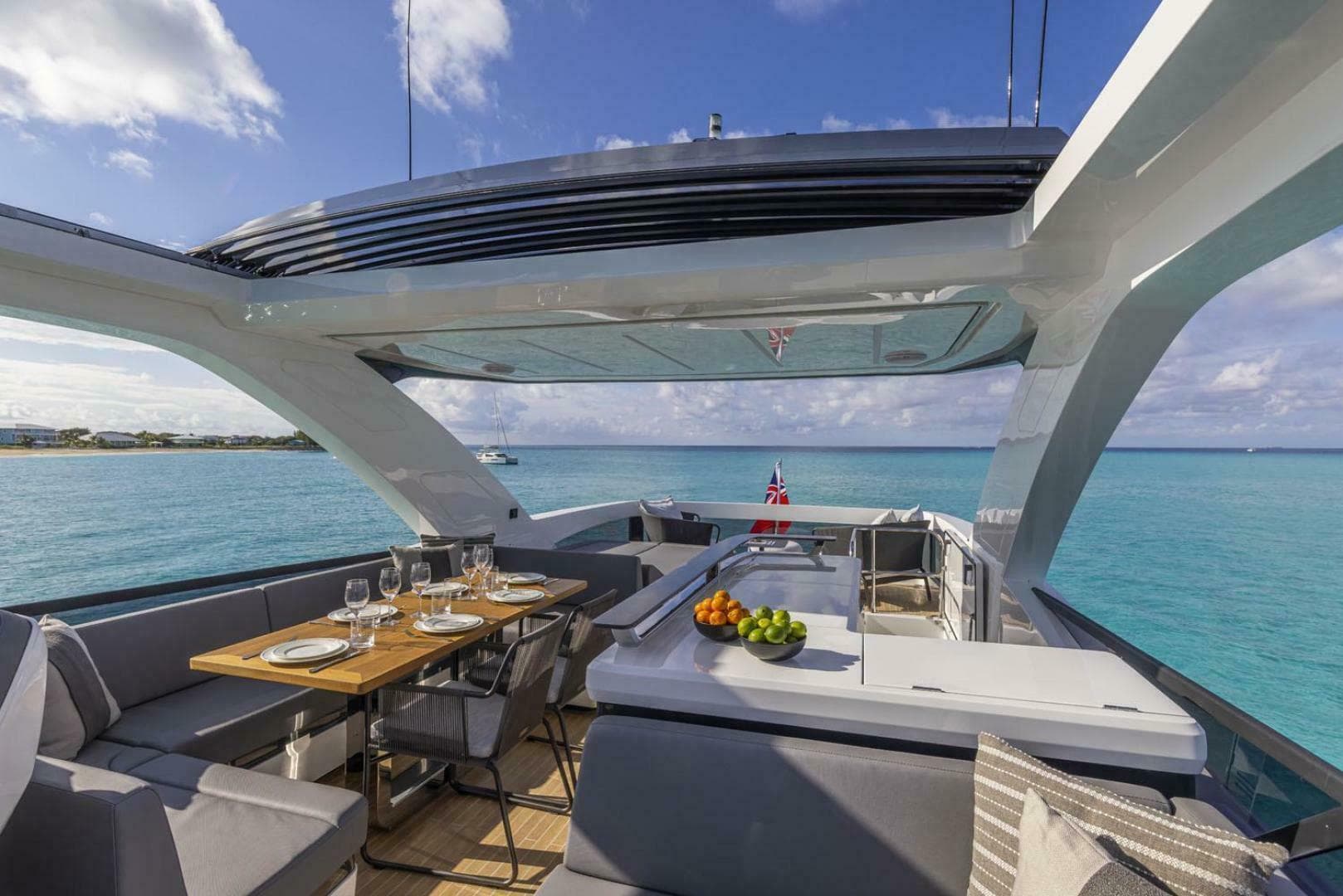 2023 Pearl 72 — photo 31