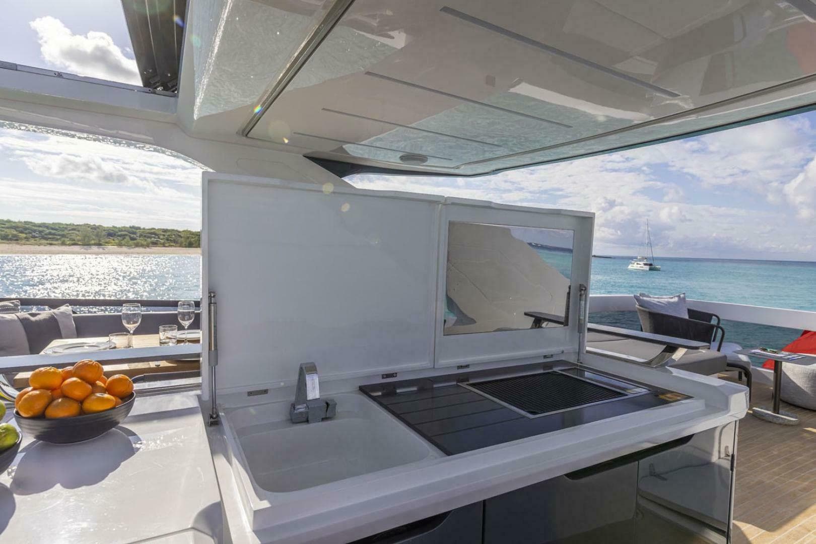 2023 Pearl 72 — photo 32