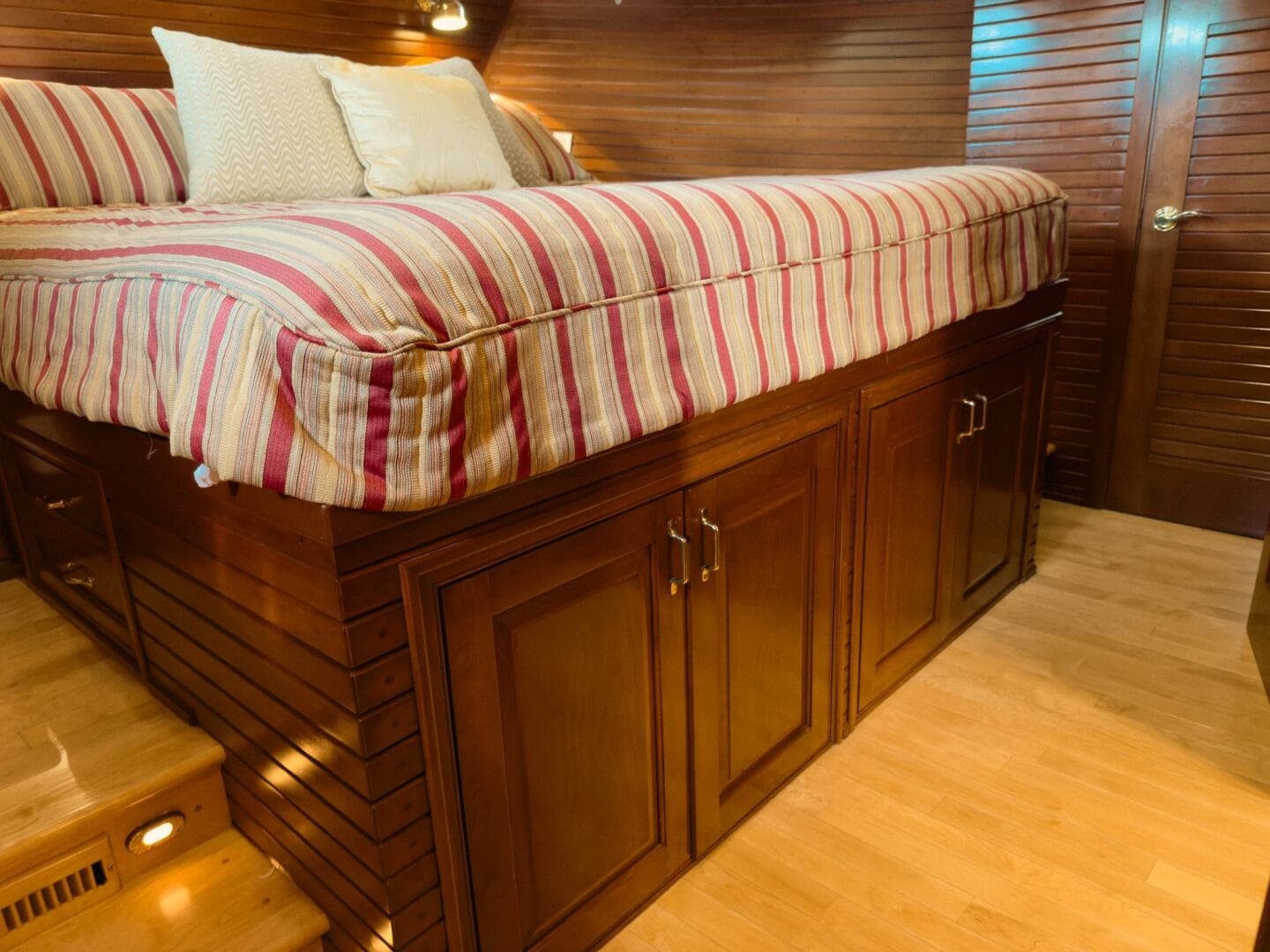 2002 Trawler Custom Aluminum — photo 47