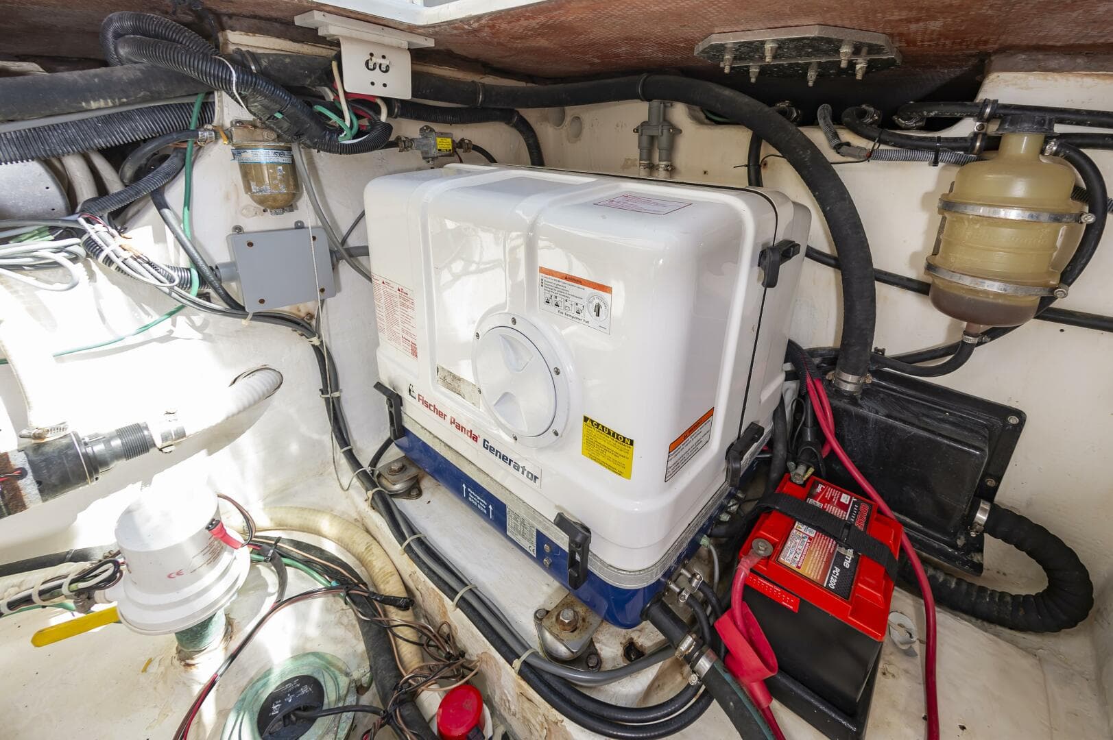 2014 Jupiter 41 Sport Bridge — photo 44