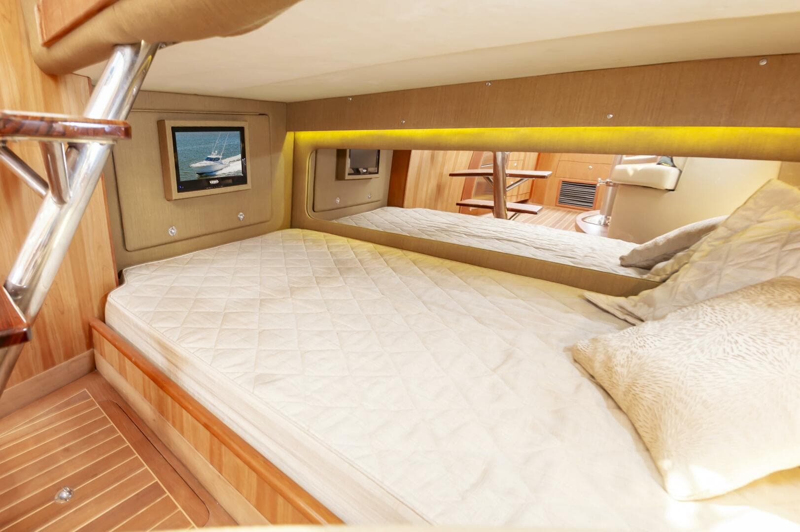 2014 Jupiter 41 Sport Bridge — photo 42