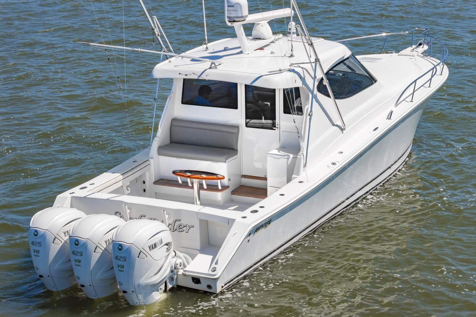 2014 Jupiter 41 Sport Bridge — photo 3