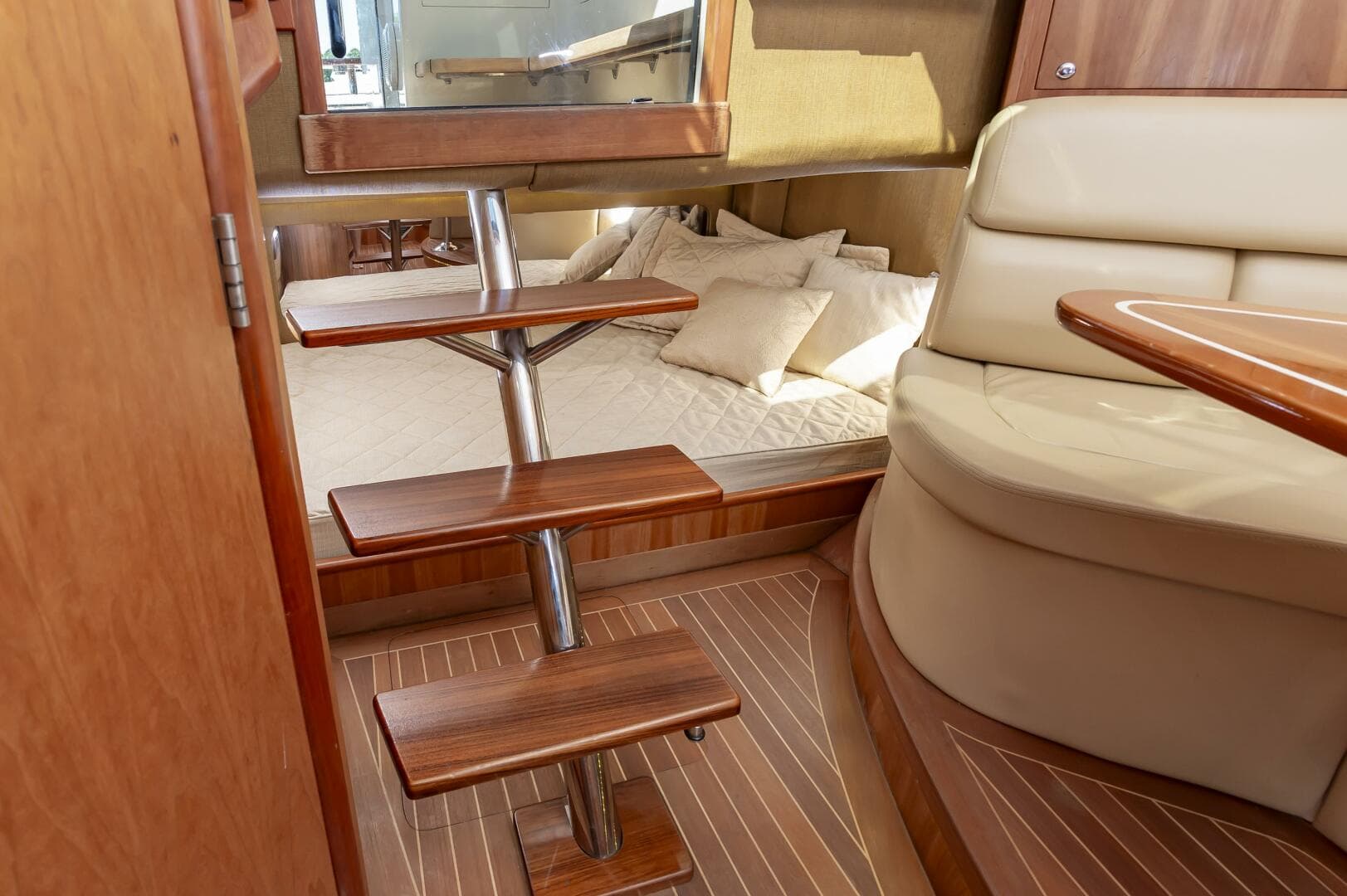 2014 Jupiter 41 Sport Bridge — photo 41