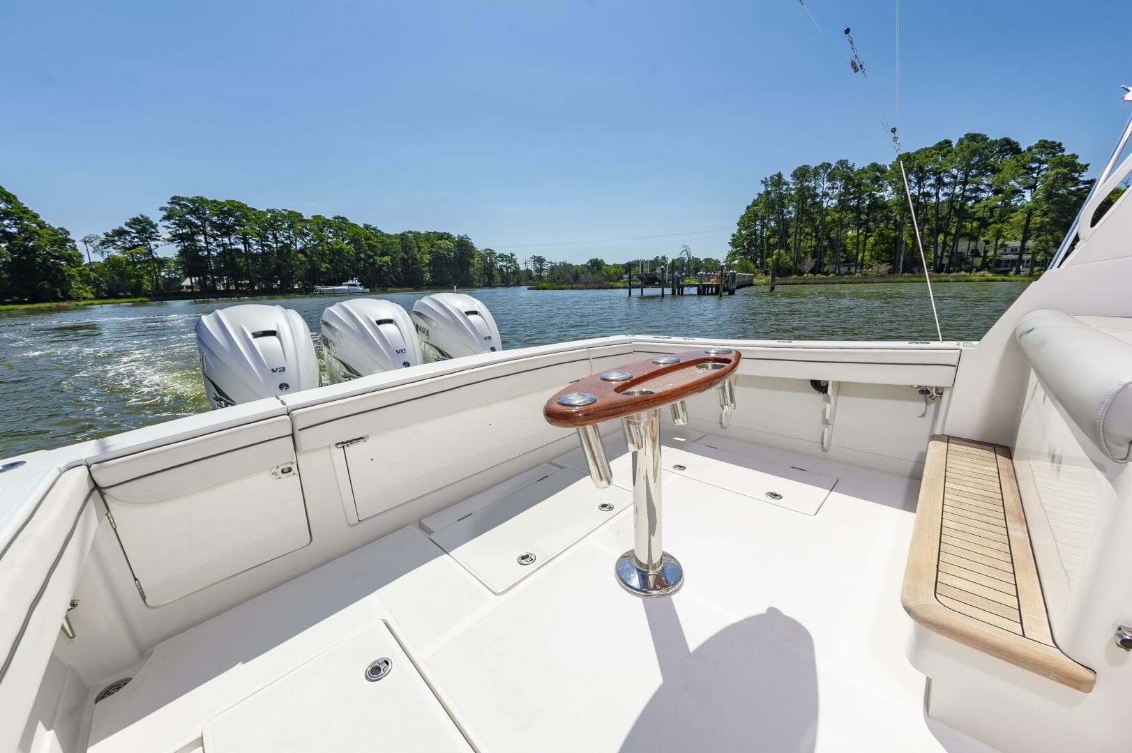 2014 Jupiter 41 Sport Bridge — photo 9