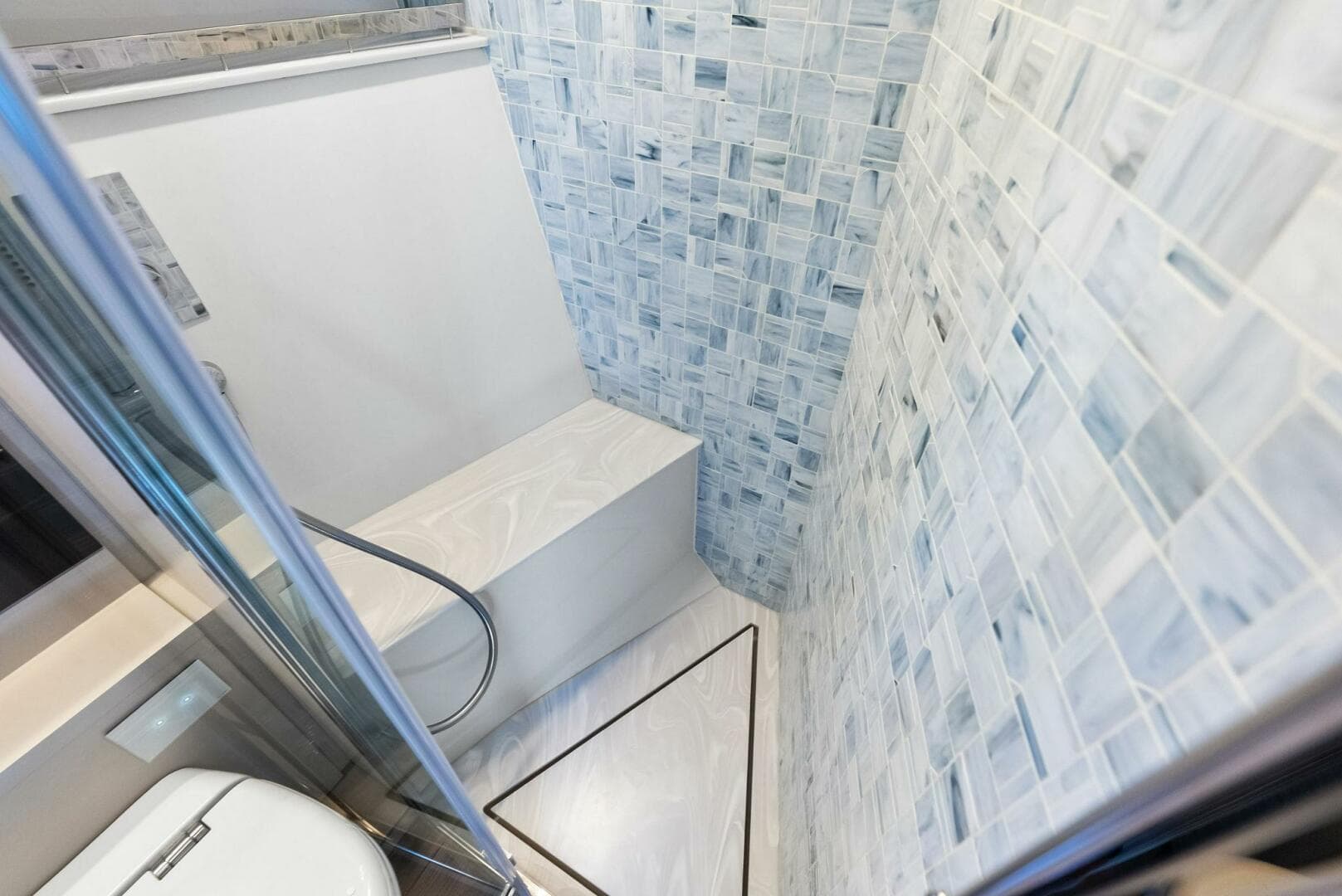 2024 Pershing 6X — photo 35