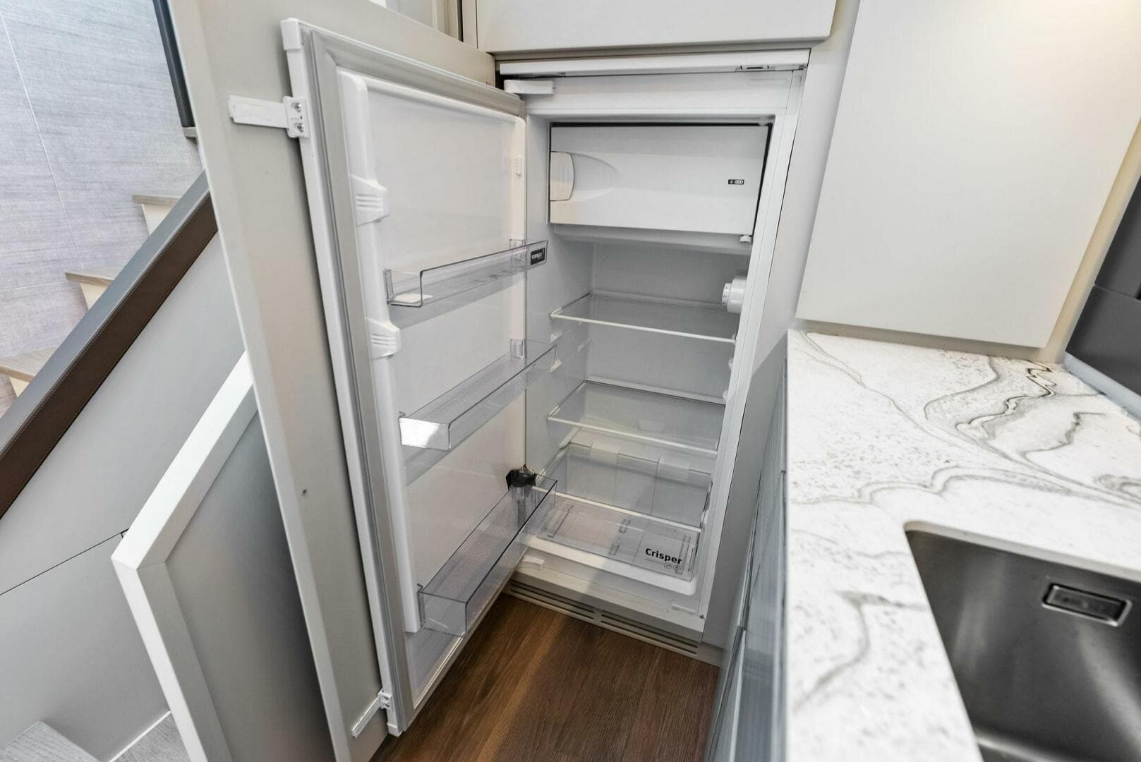 2024 Pershing 6X — photo 31