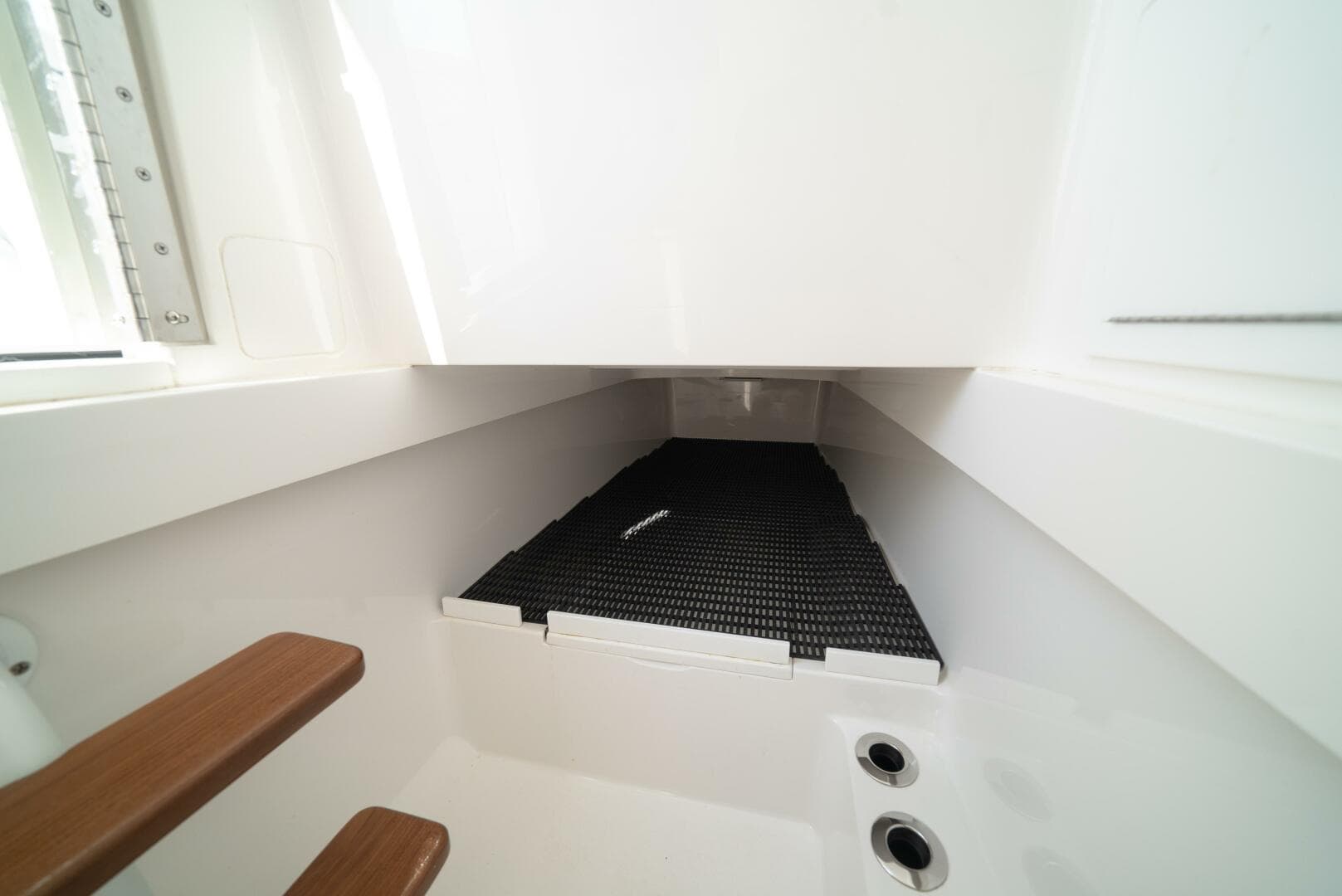 2022 Valhalla Boatworks V-37 — photo 3