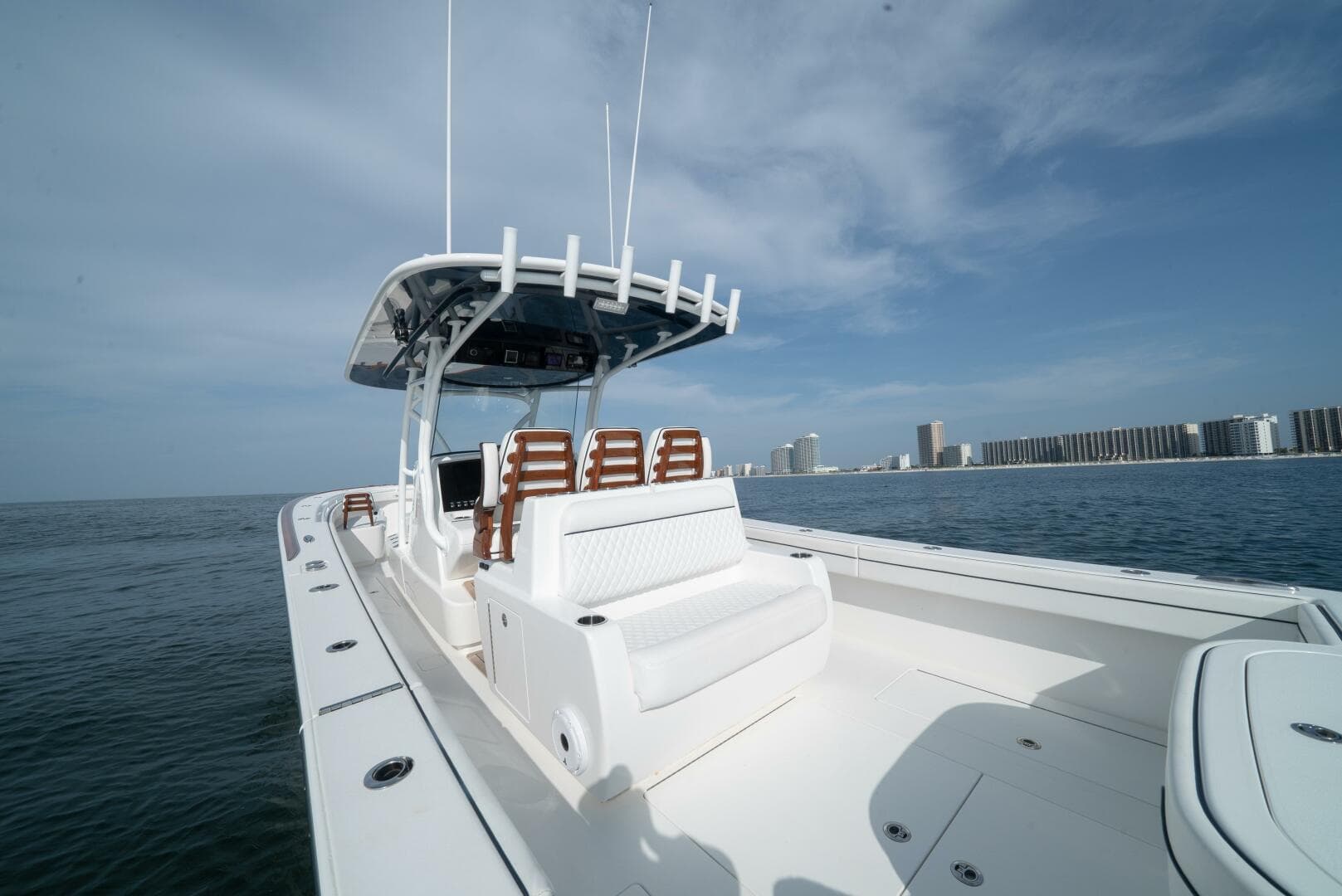 2022 Valhalla Boatworks V-37 — photo 12