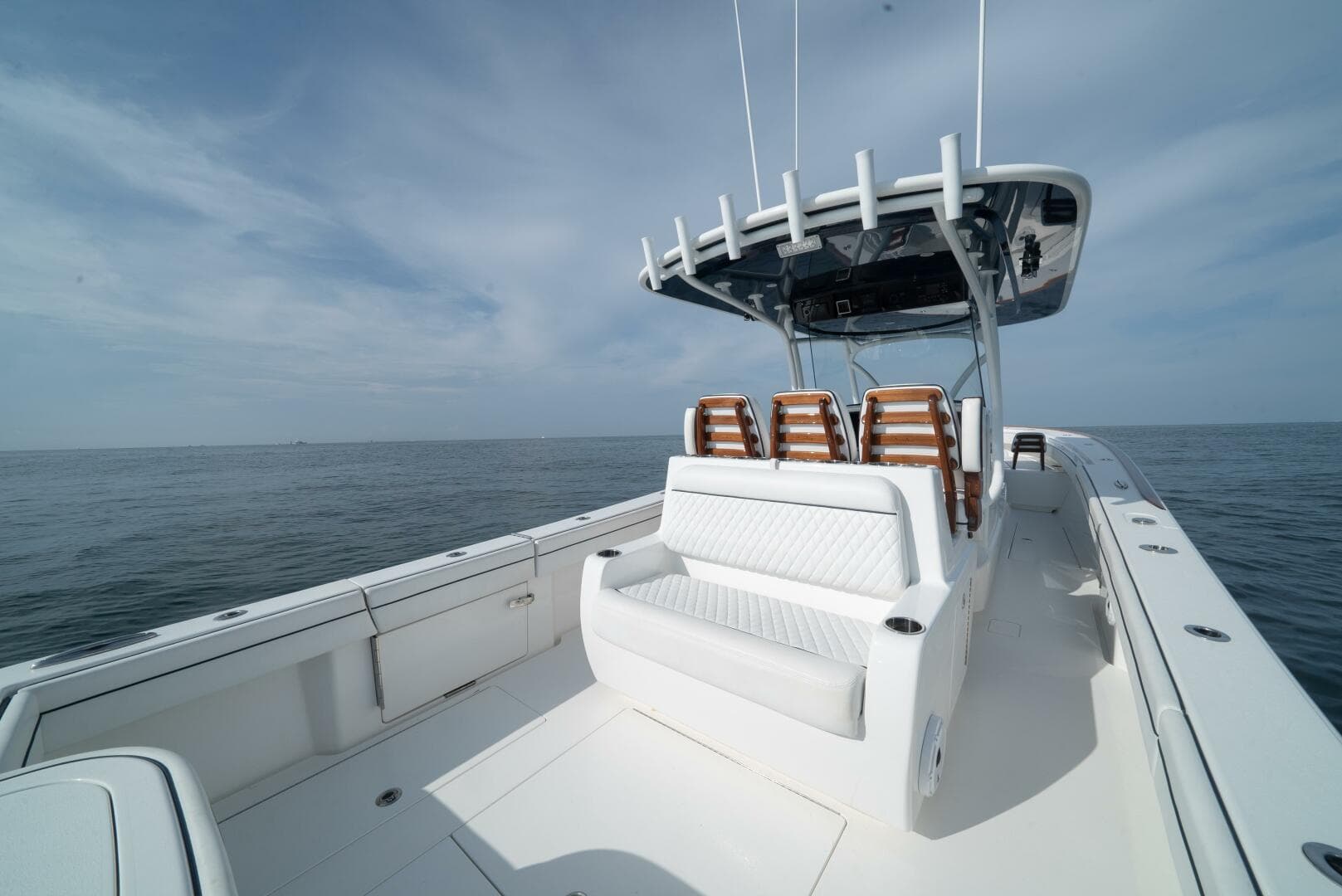 2022 Valhalla Boatworks V-37 — photo 13