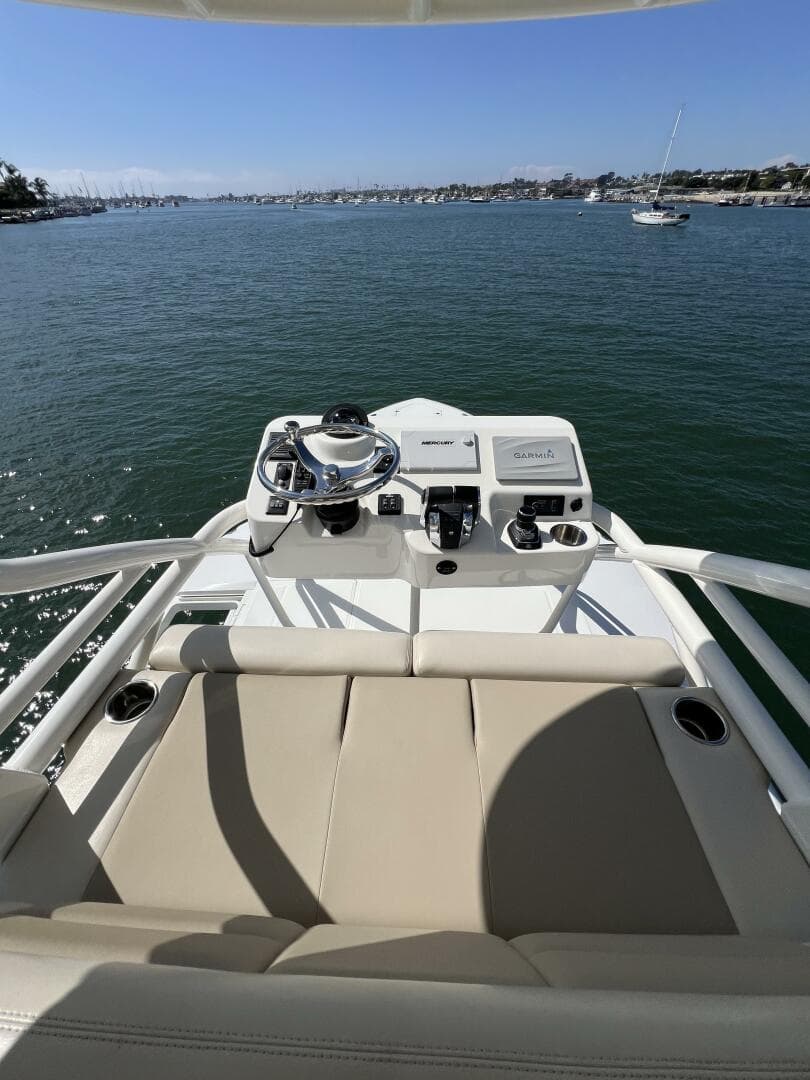 2019 Boston Whaler 38 Outrage — photo 5