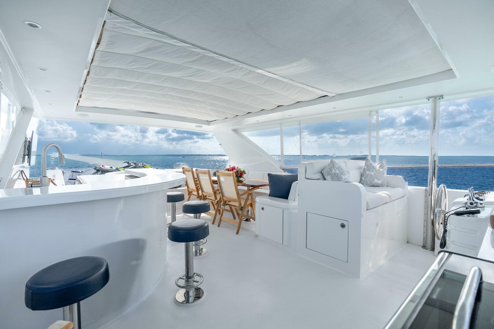 2010 Hargrave Raised Pilothouse — photo 41