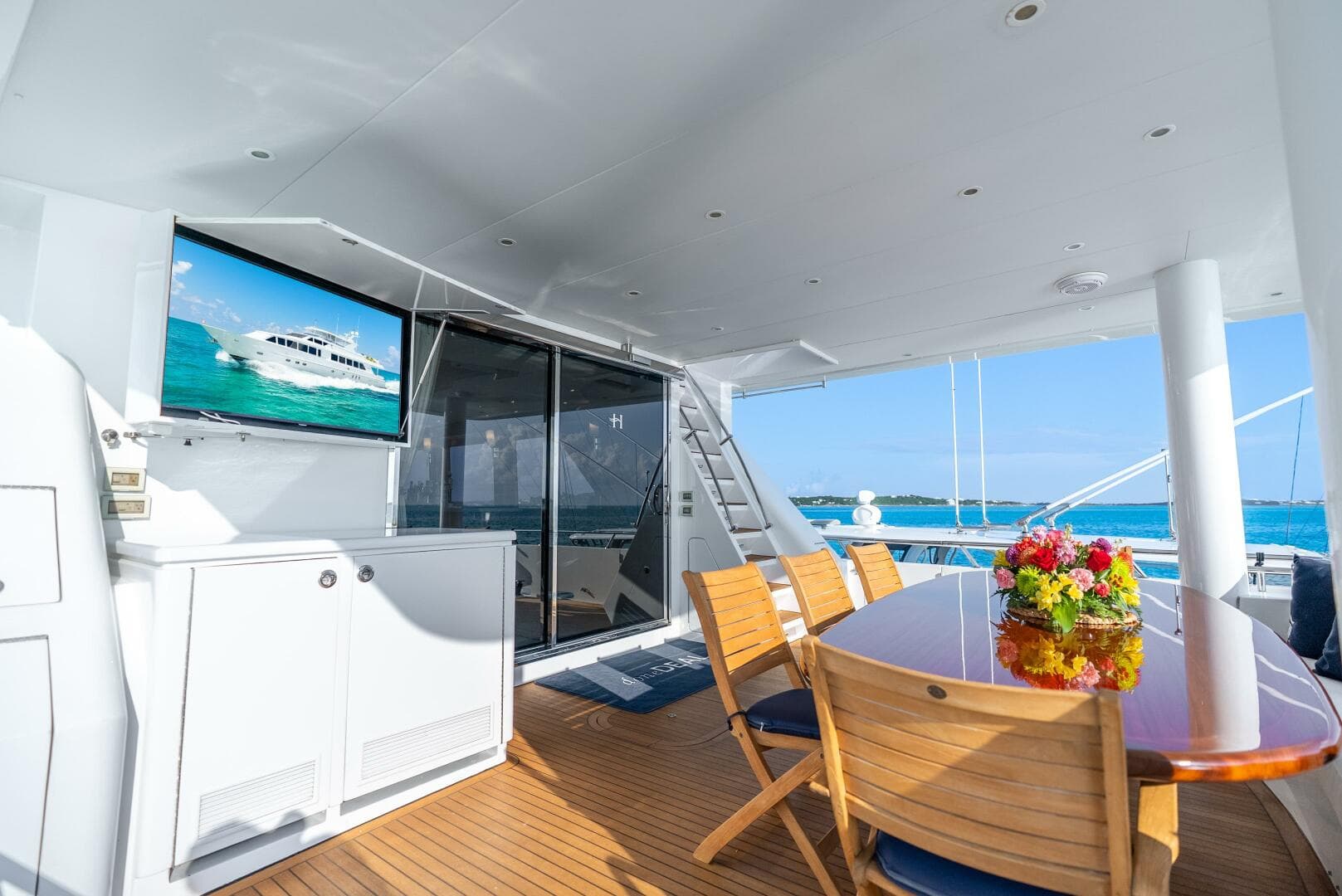 2010 Hargrave Raised Pilothouse — photo 8