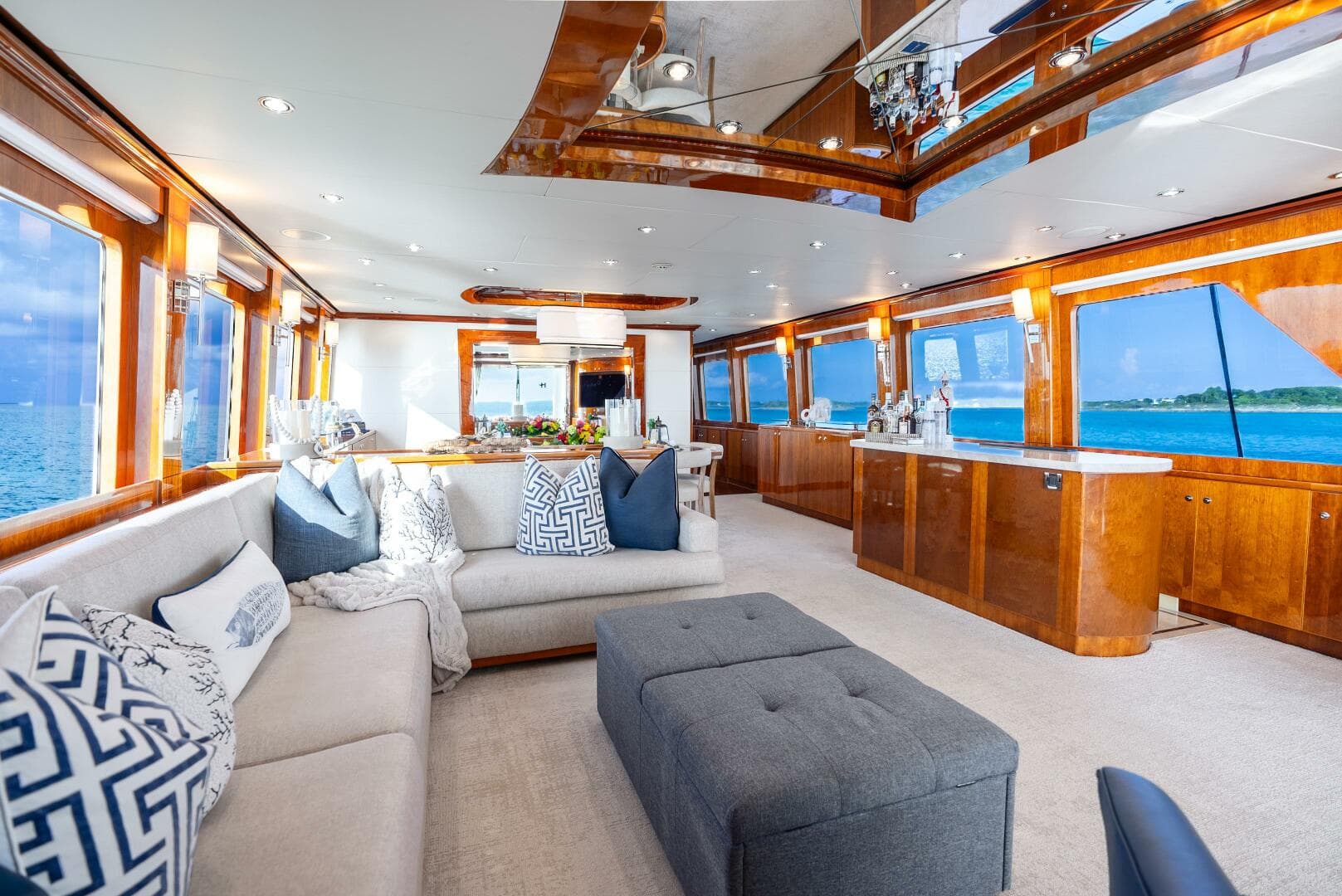 2010 Hargrave Raised Pilothouse — photo 12