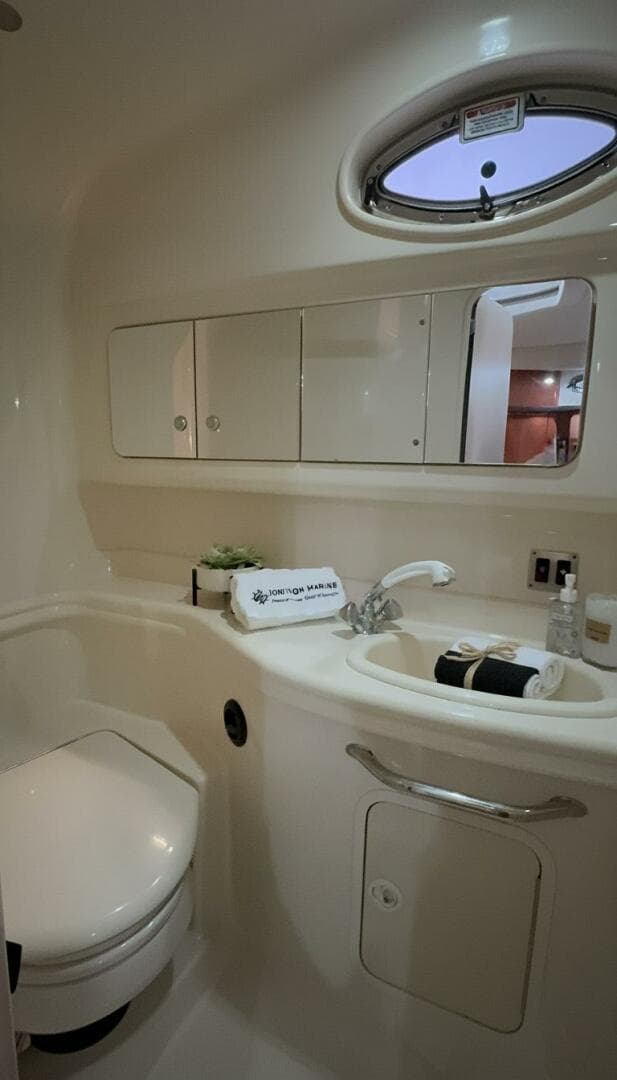 2004 Sea Ray 340 Sundancer — photo 18