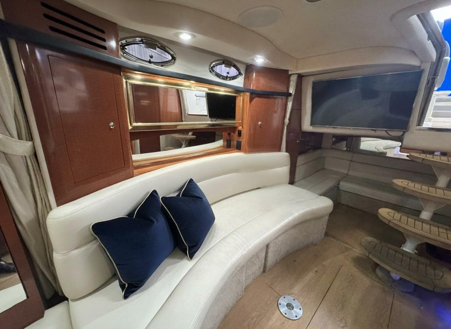 2004 Sea Ray 340 Sundancer — photo 14