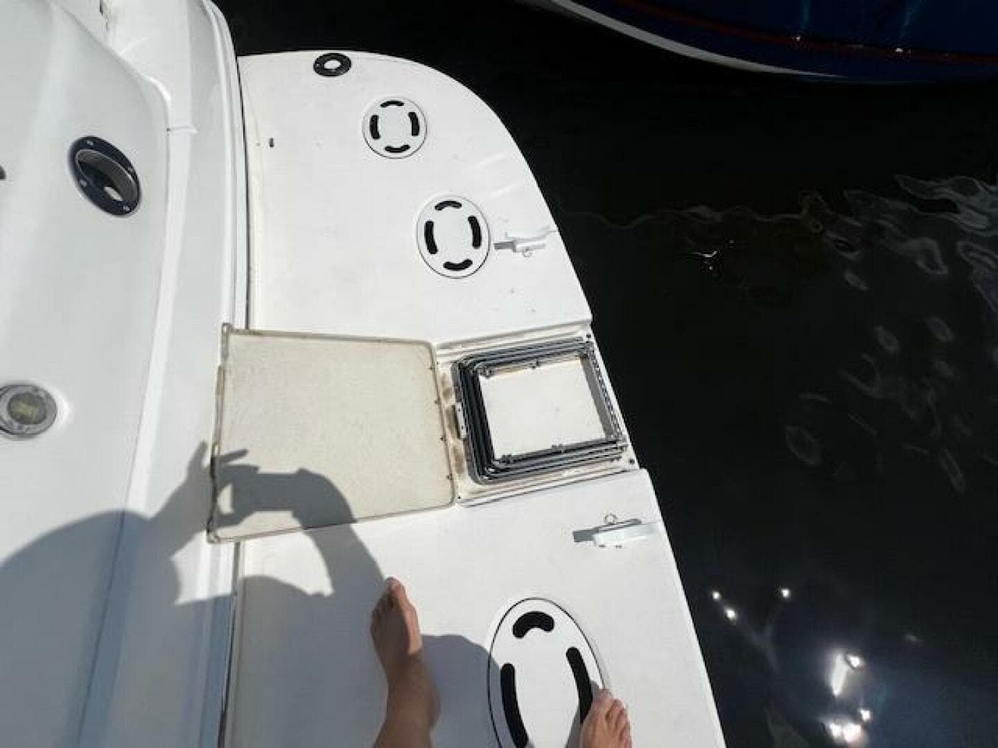 2000 Sea Ray 410 Sundancer — photo 90