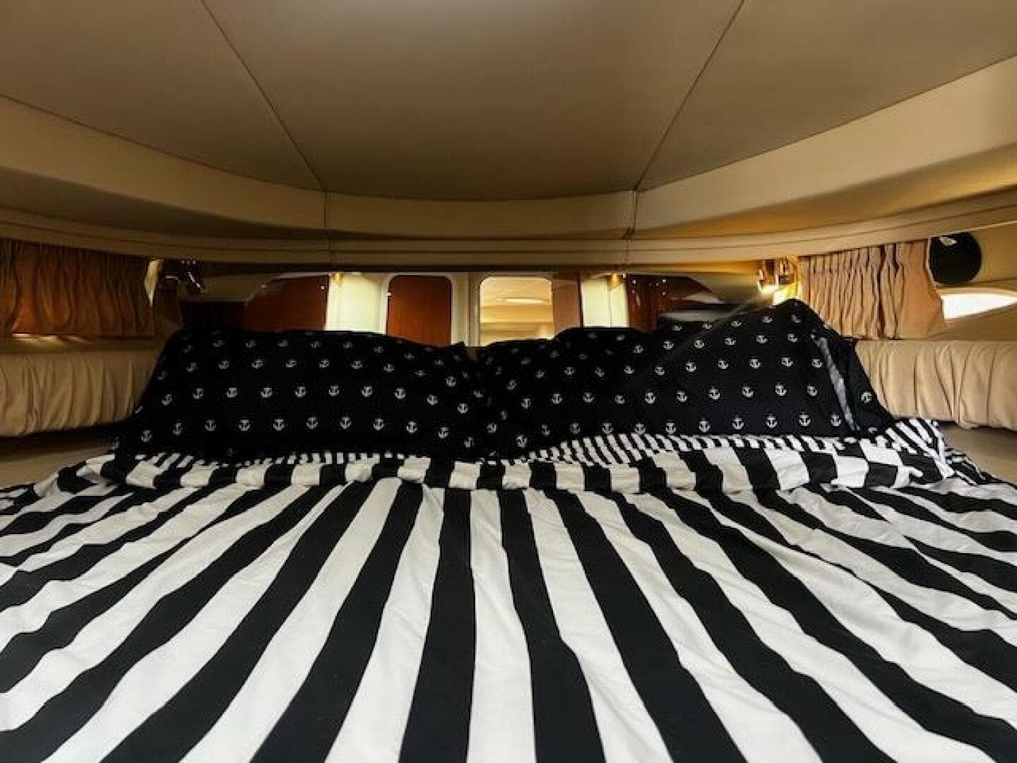 2000 Sea Ray 410 Sundancer — photo 39