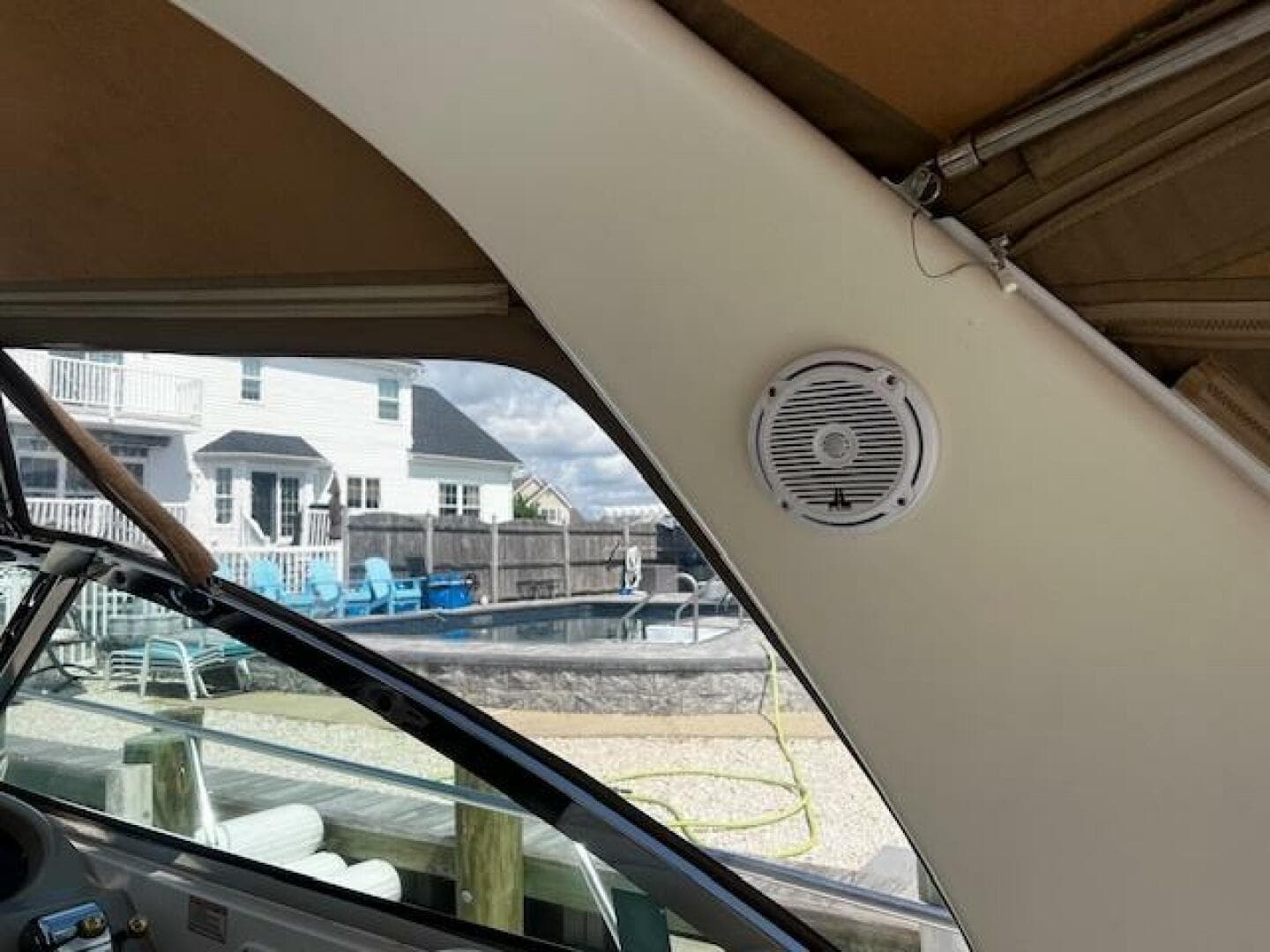 2000 Sea Ray 410 Sundancer — photo 63