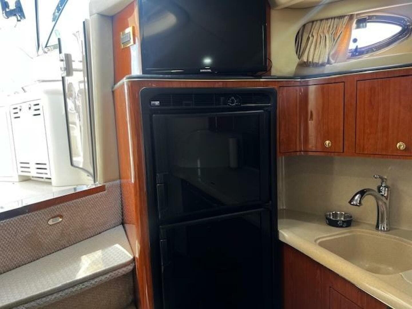 2000 Sea Ray 410 Sundancer — photo 30