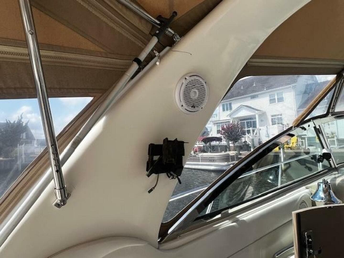 2000 Sea Ray 410 Sundancer — photo 66