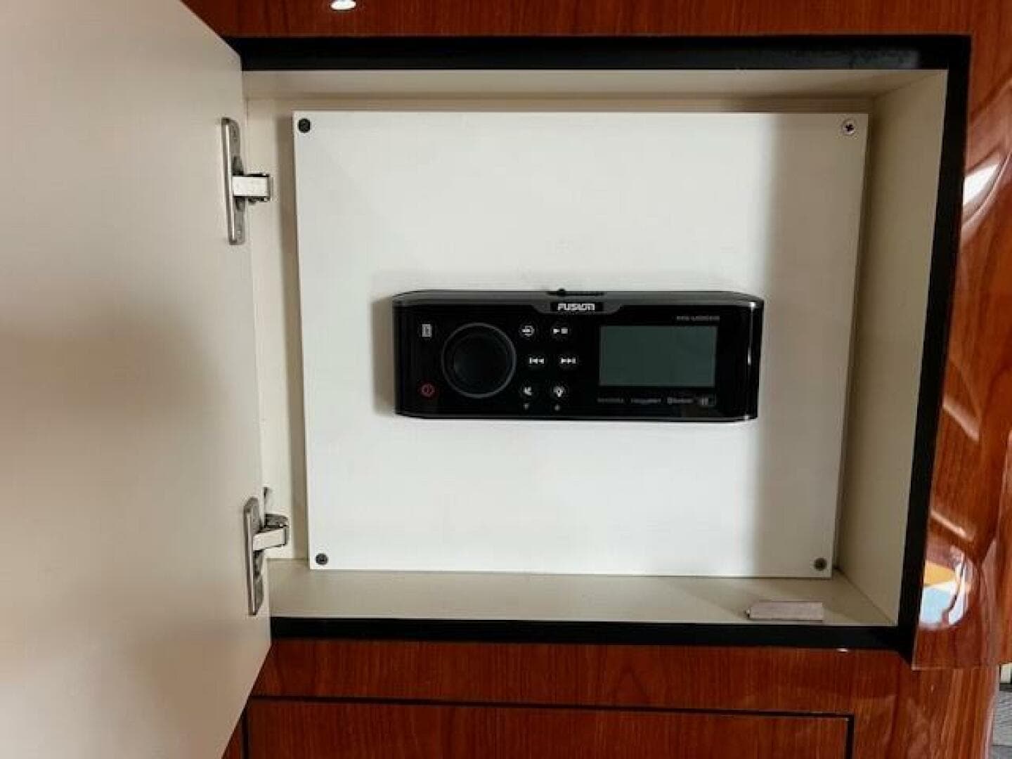 2000 Sea Ray 410 Sundancer — photo 29