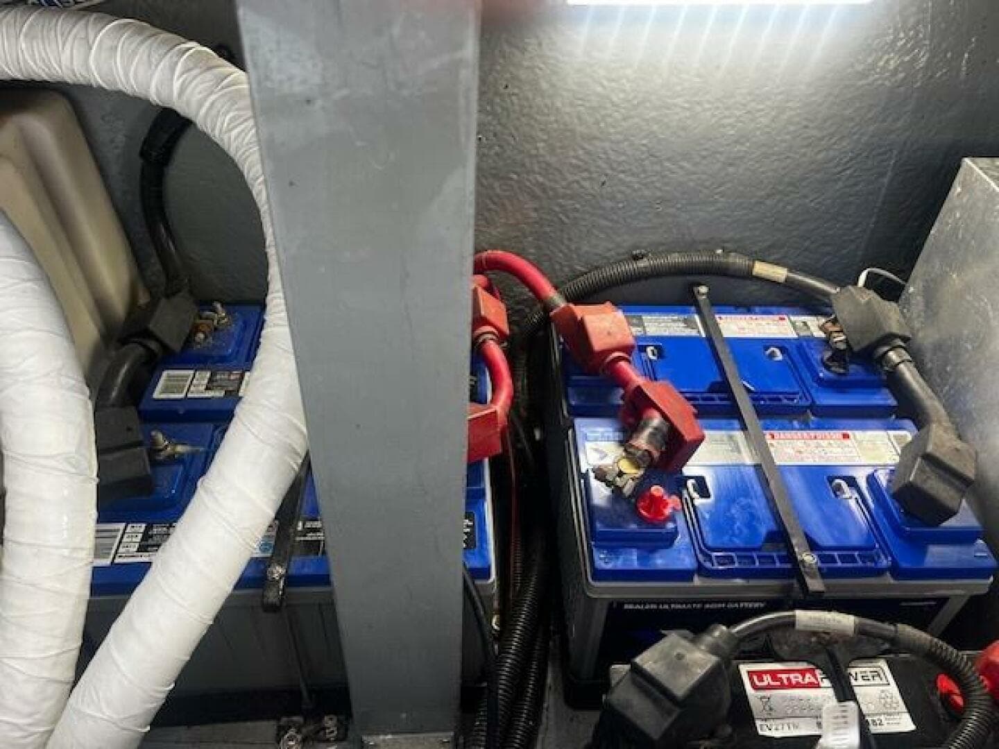 2000 Sea Ray 410 Sundancer — photo 15