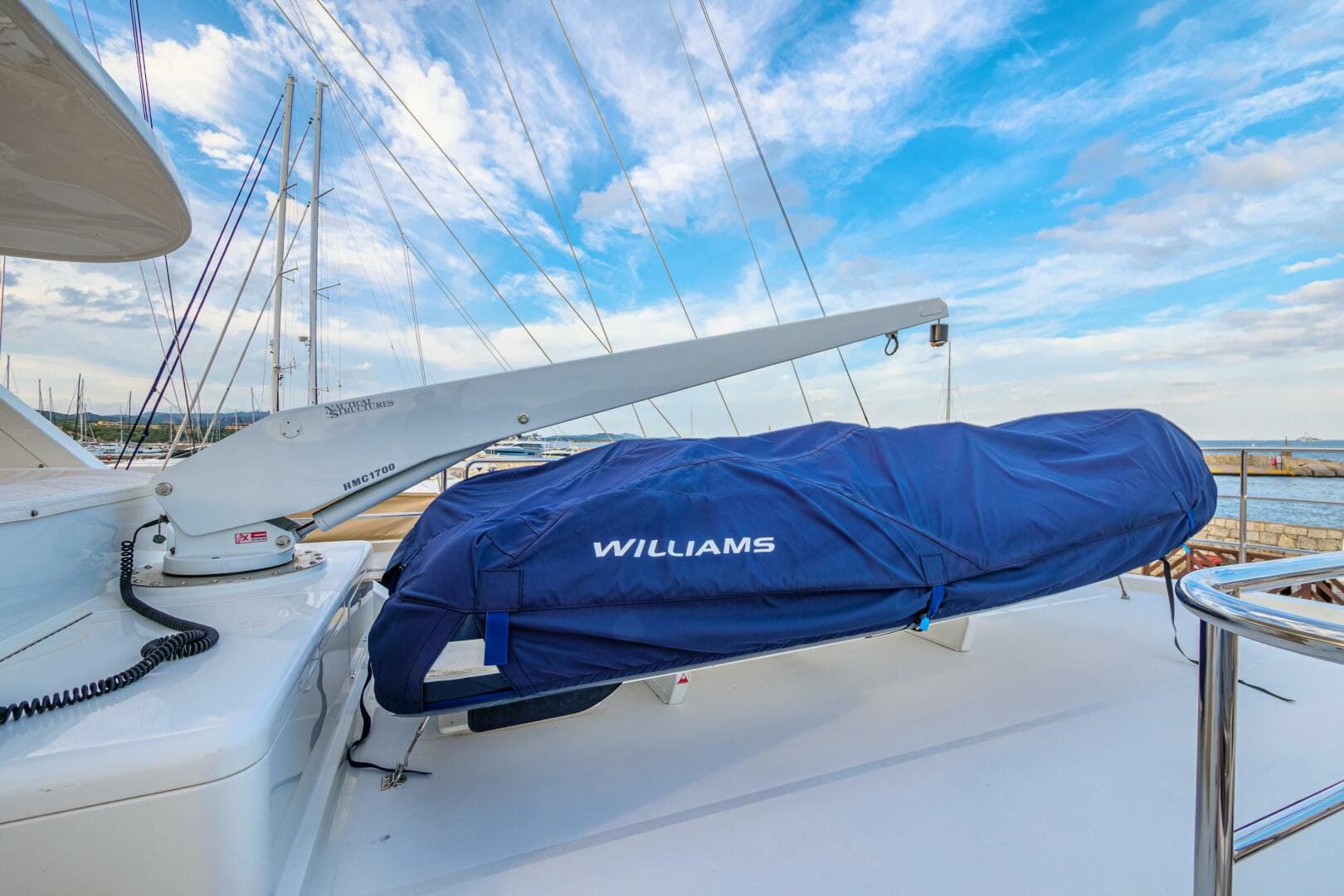 2019 Hunt Yachts — photo 53