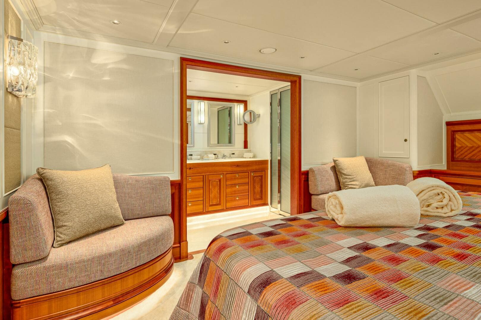 2019 Hunt Yachts — photo 26