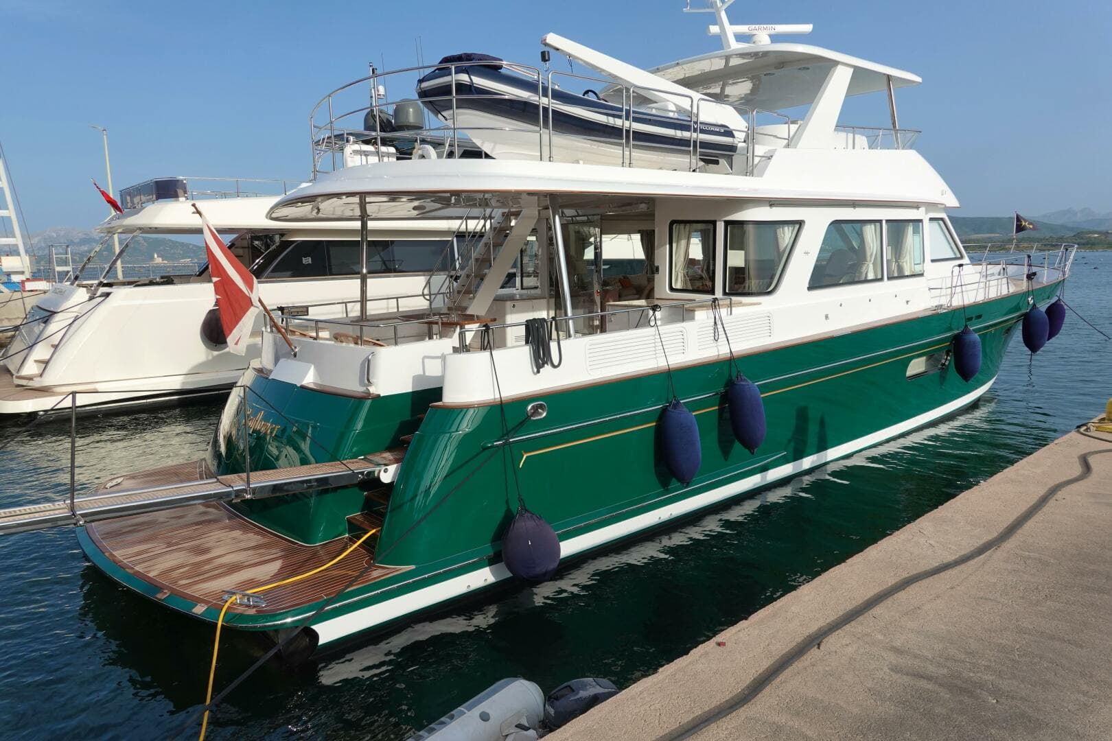 2019 Hunt Yachts — photo 2