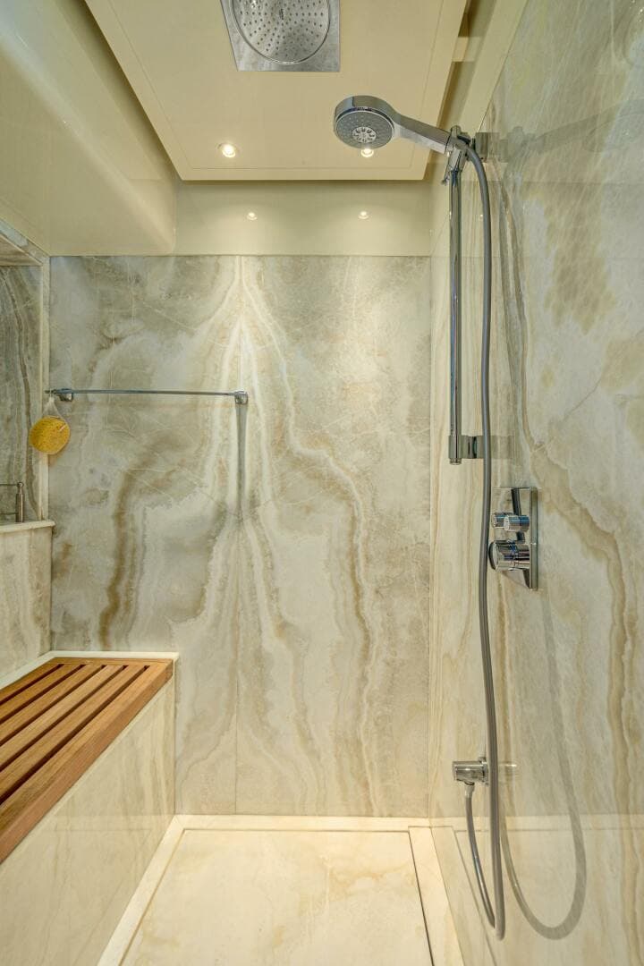 2019 Hunt Yachts — photo 33