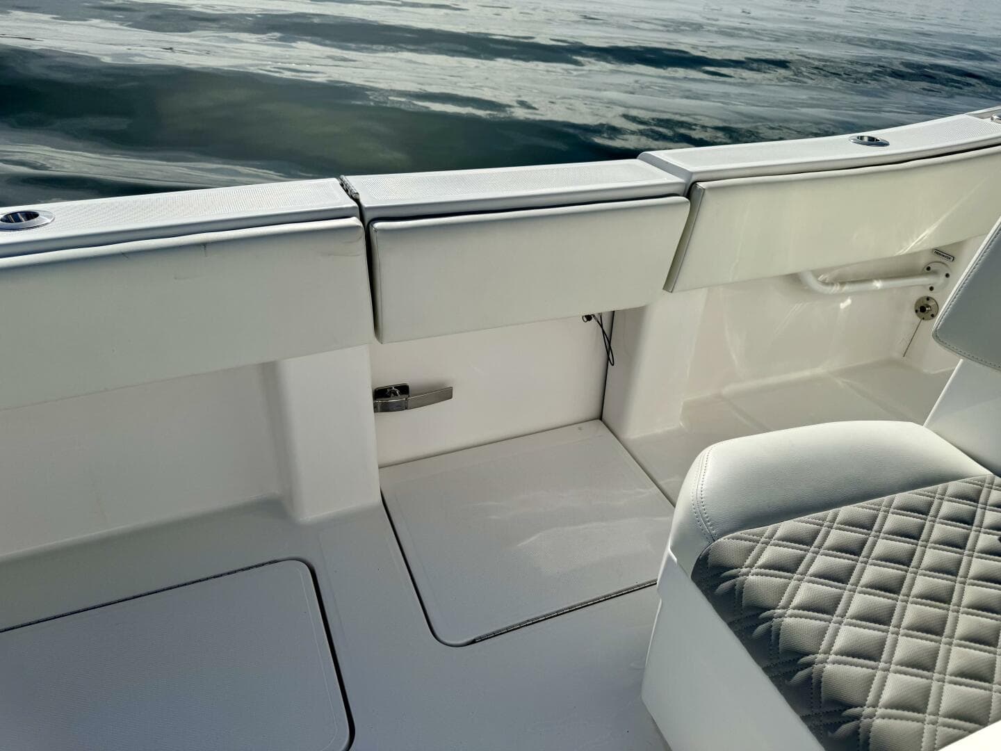 2024 Invincible 39 Open Fisherman — photo 19