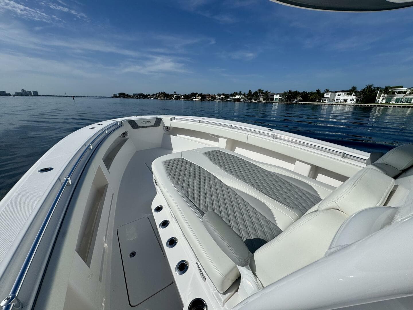 2024 Invincible 39 Open Fisherman — photo 12