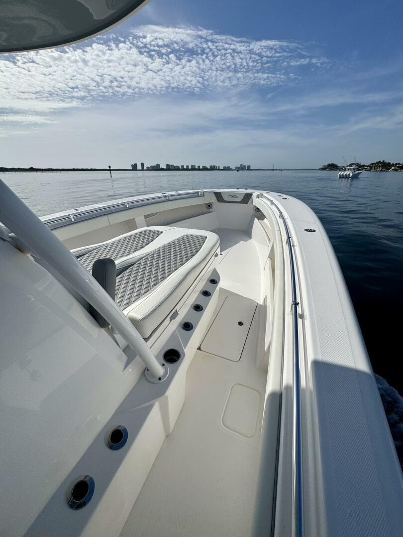 2024 Invincible 39 Open Fisherman — photo 11