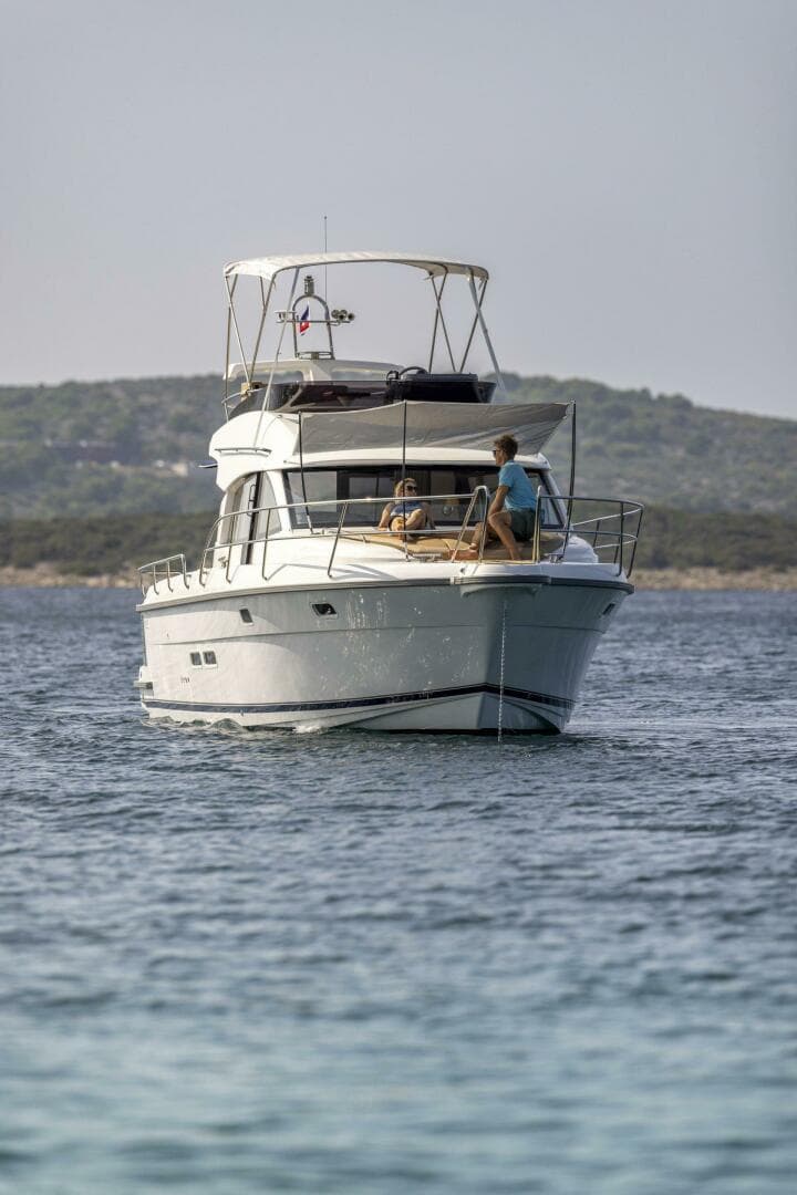 2025 Nimbus 405 Flybridge — photo 12