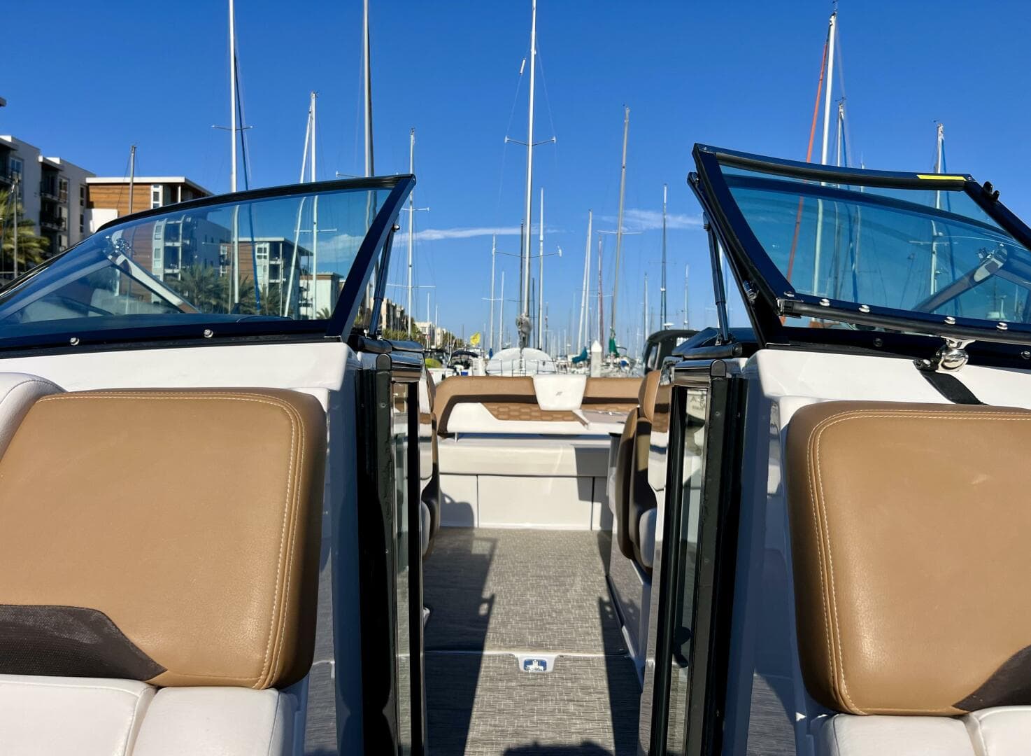 2019 Four Winns H290 — photo 23