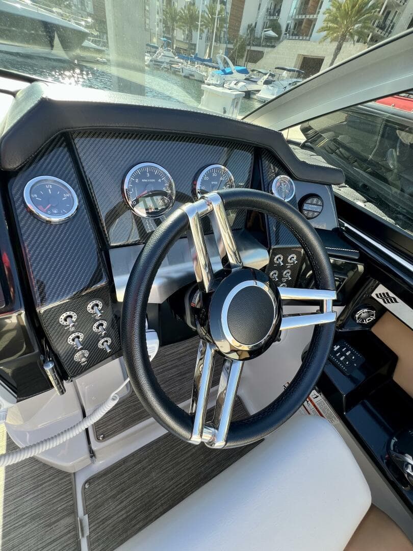 2019 Four Winns H290 — photo 39