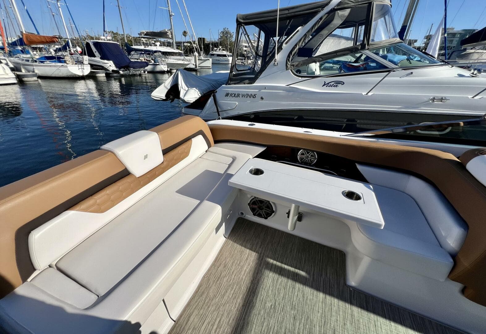 2019 Four Winns H290 — photo 19