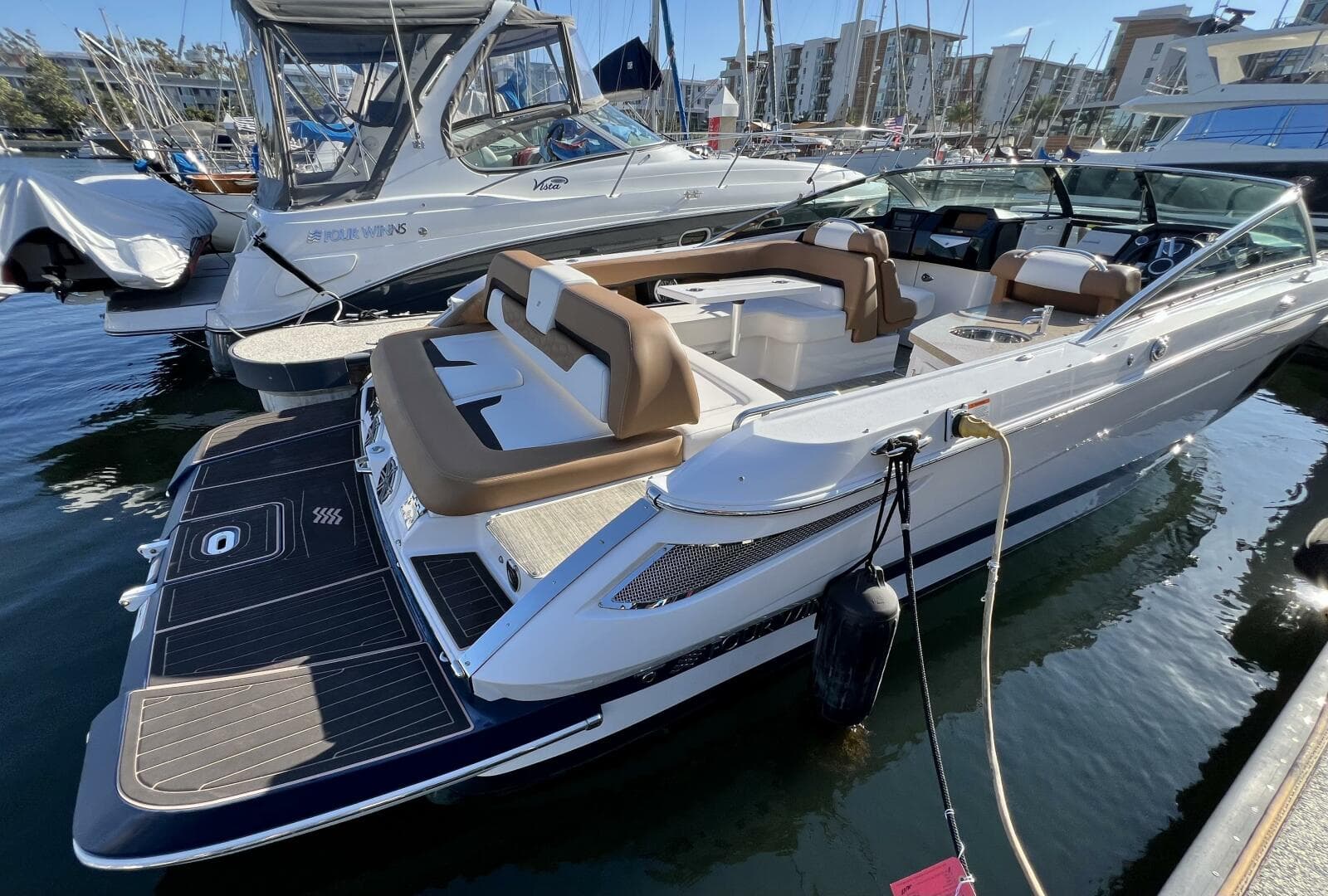 2019 Four Winns H290 — photo 8