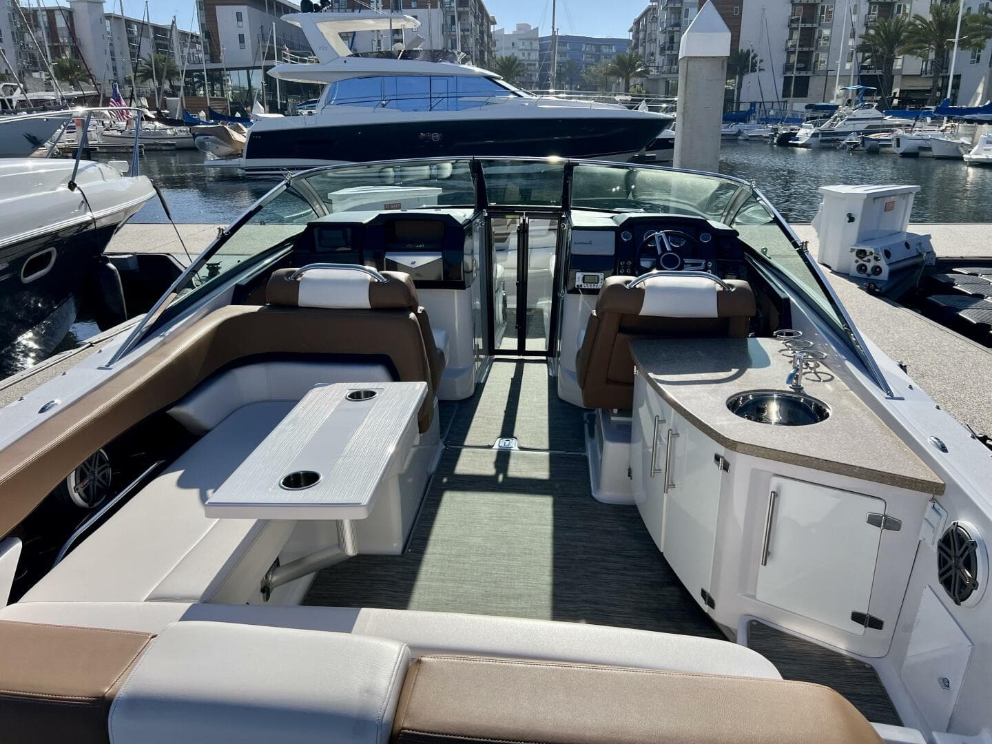 2019 Four Winns H290 — photo 16