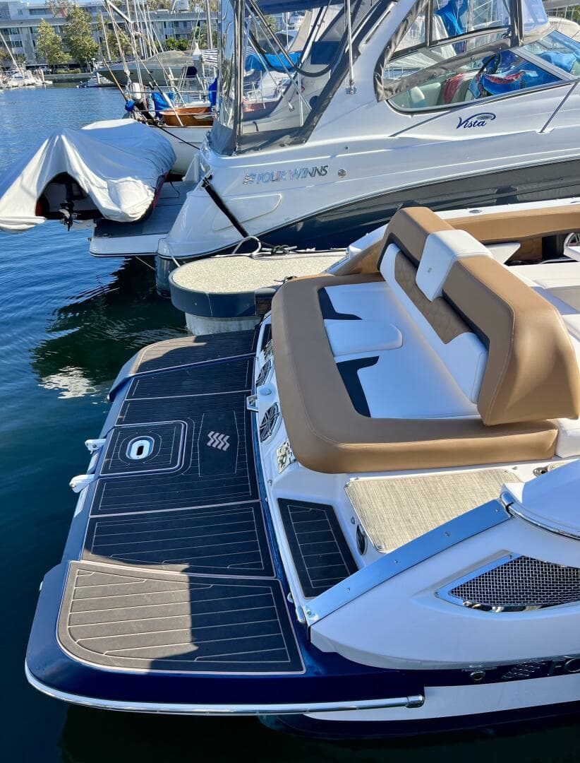 2019 Four Winns H290 — photo 9