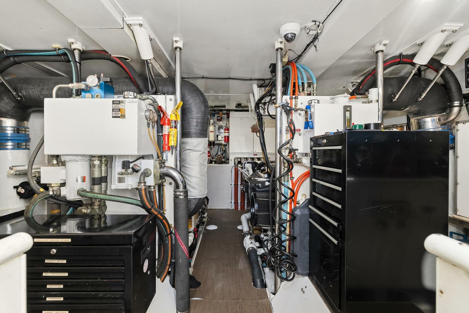 2001 Rayburn Custom Yachts Flush Deck — photo 70